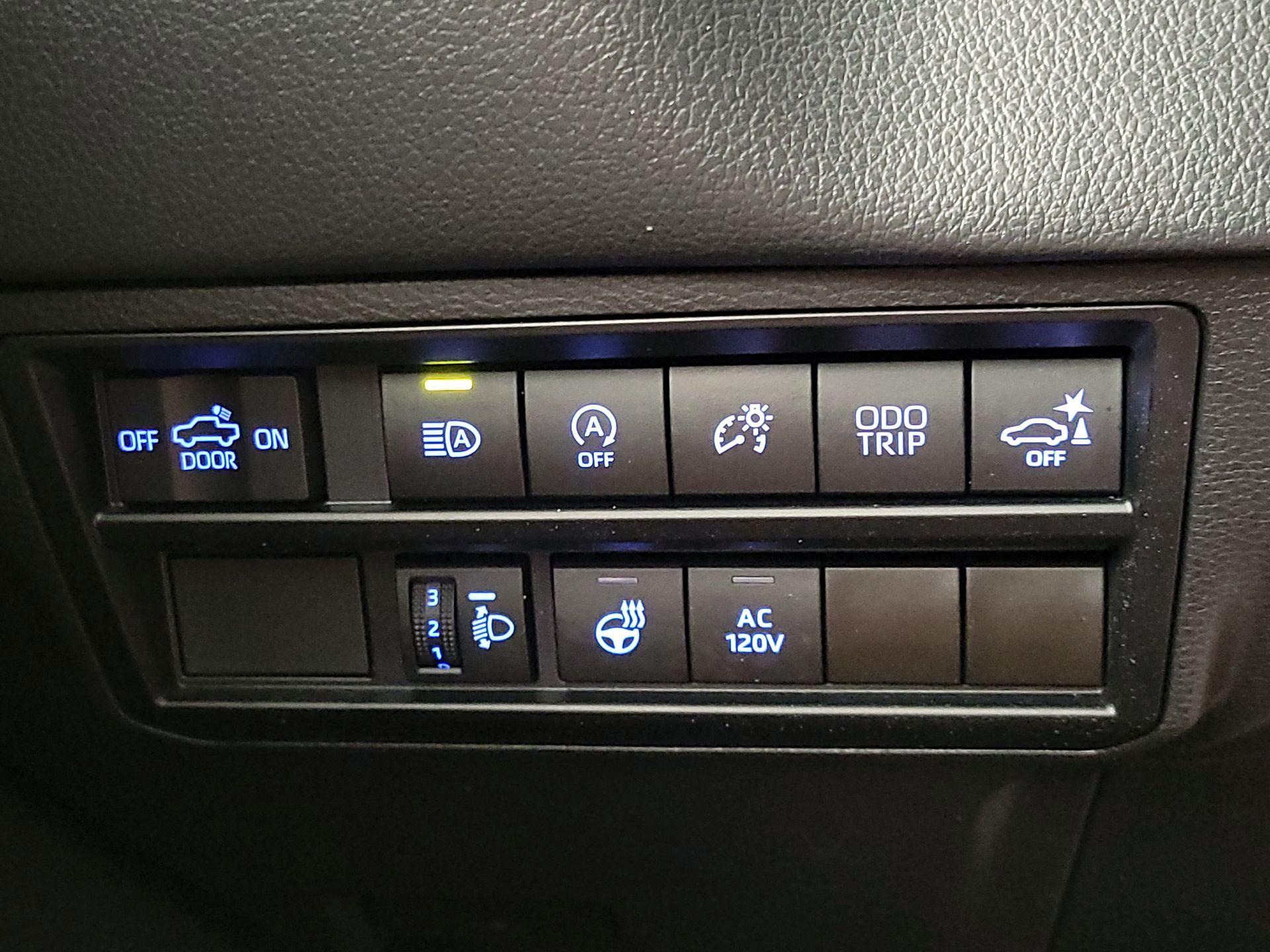 Thumbnail: 2024 Toyota Tundra - 13
