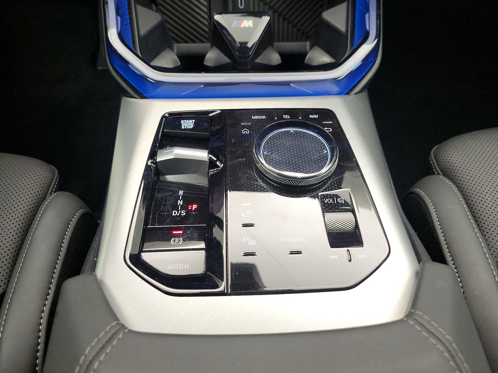 2025 BMW X3 30 - Photo 18