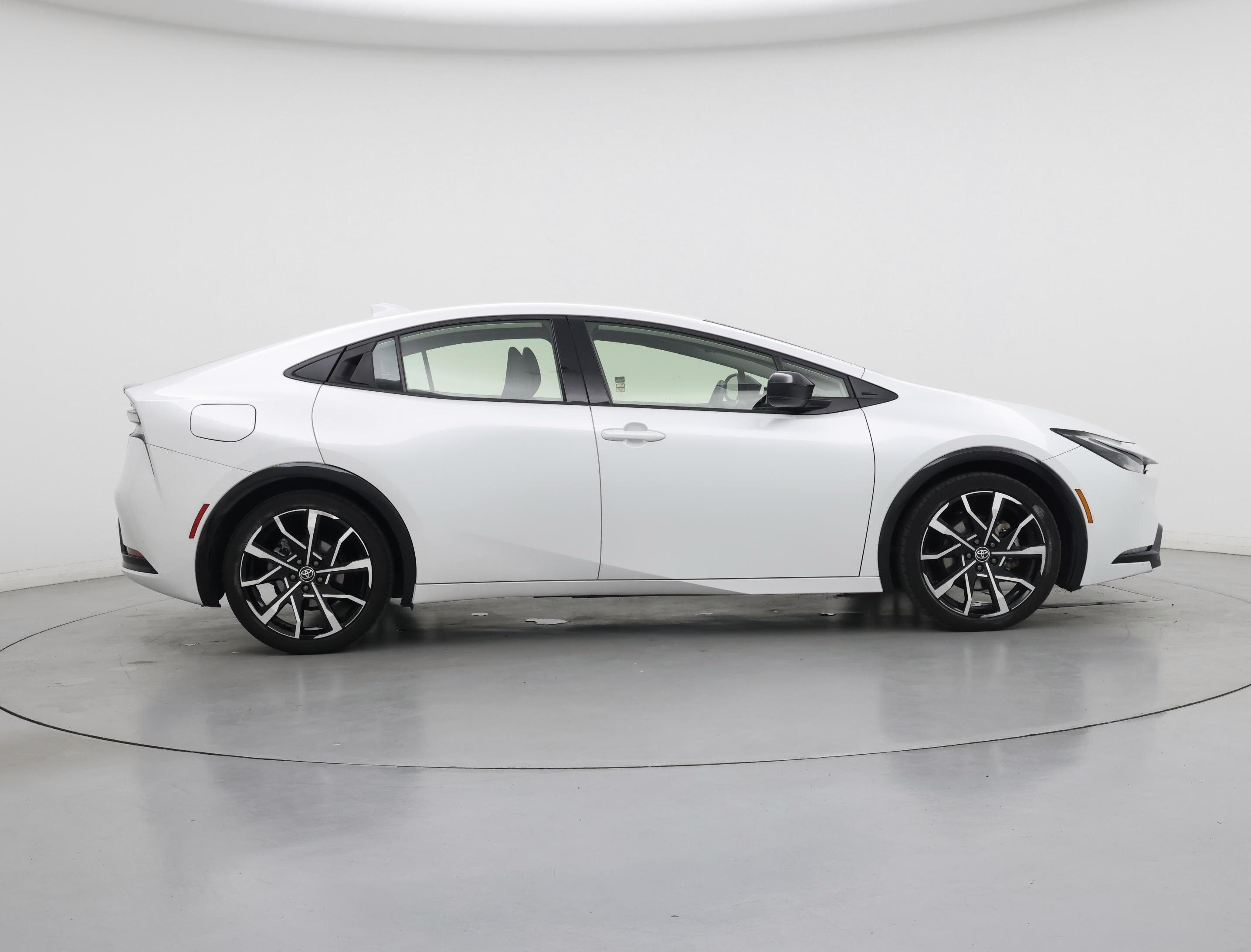 Thumbnail: 2023 Toyota Prius Prime - 7