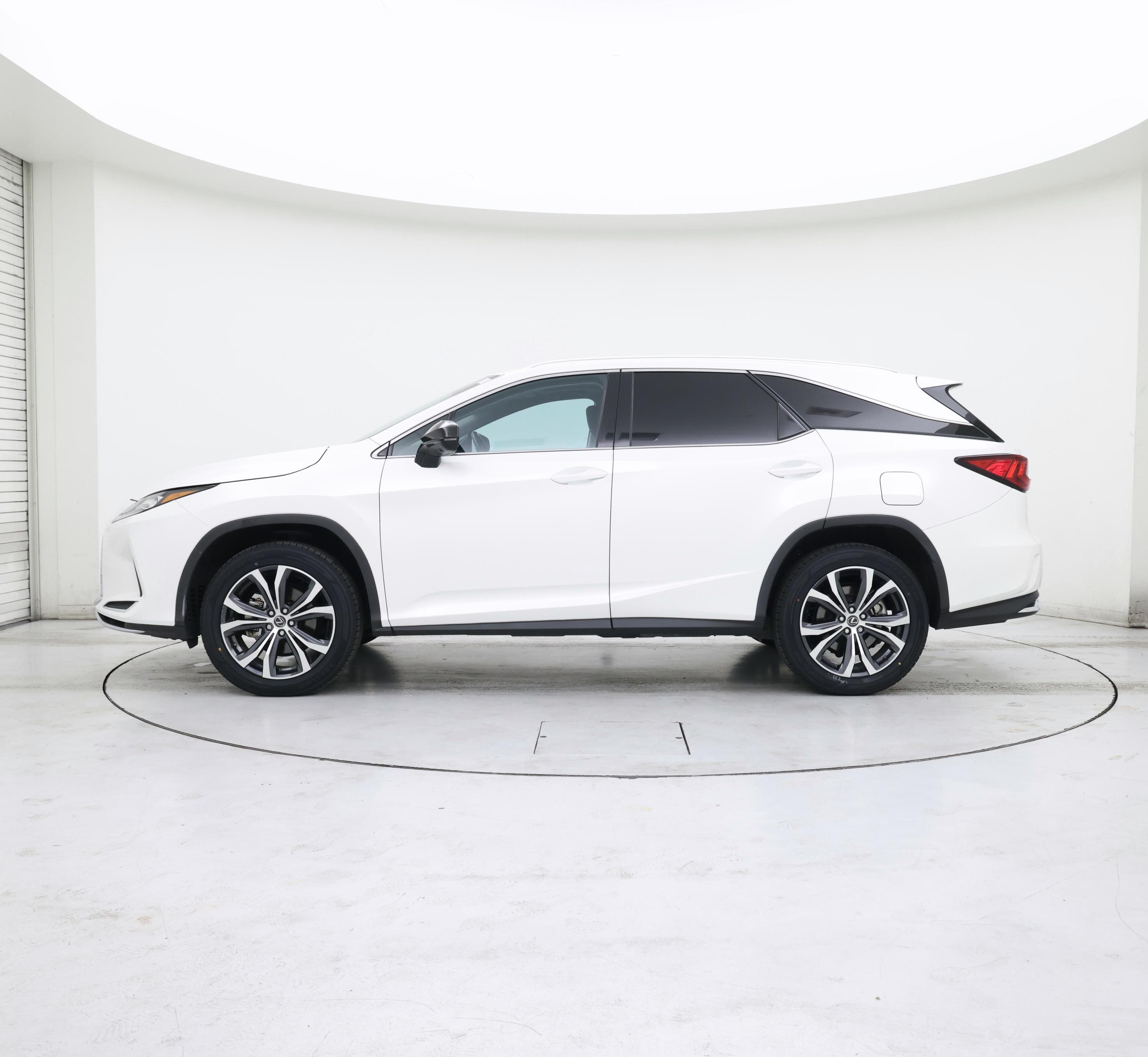 Thumbnail: 2022 Lexus RX - 3