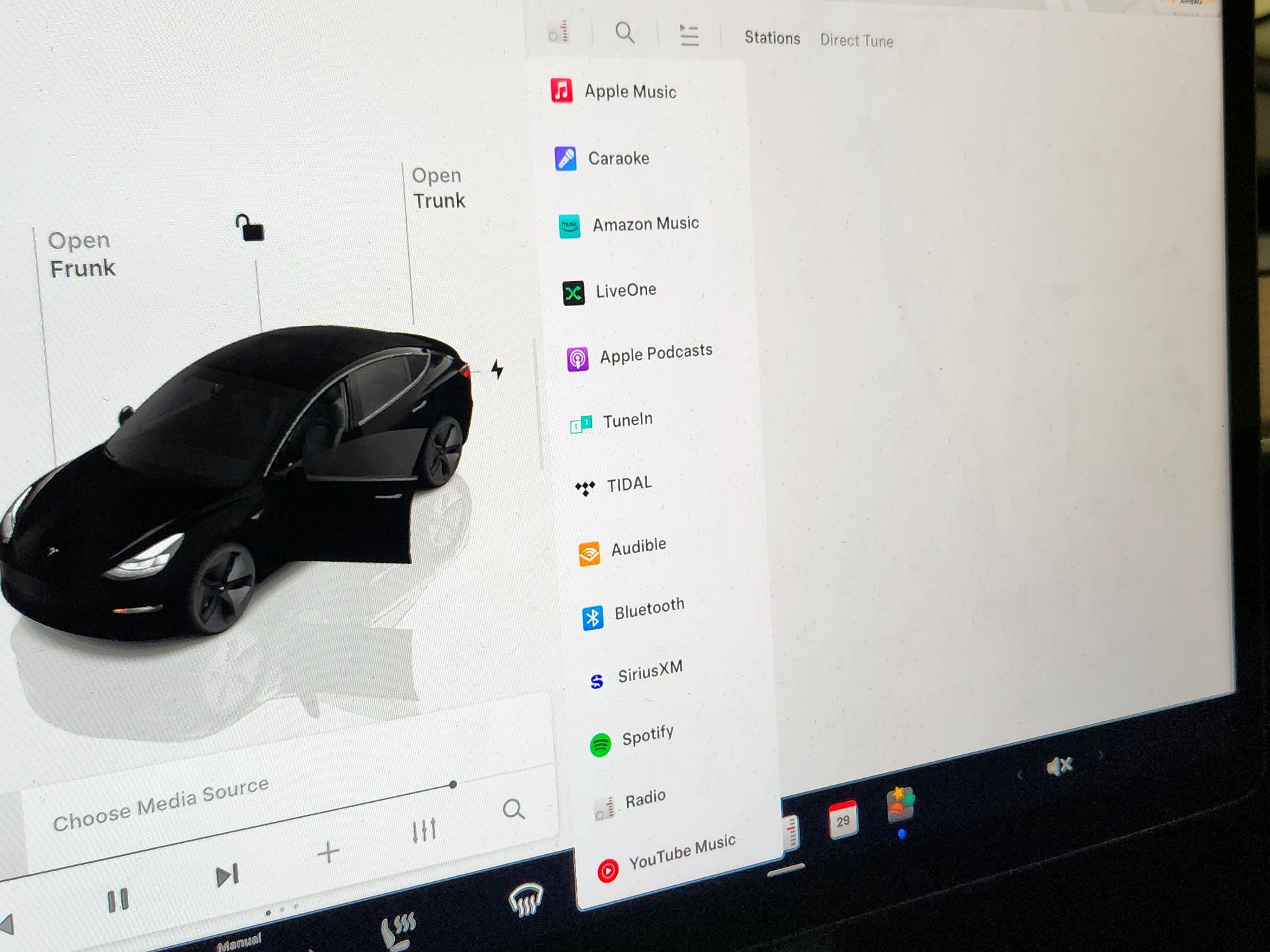 Thumbnail: 2023 Tesla Model 3 - 15