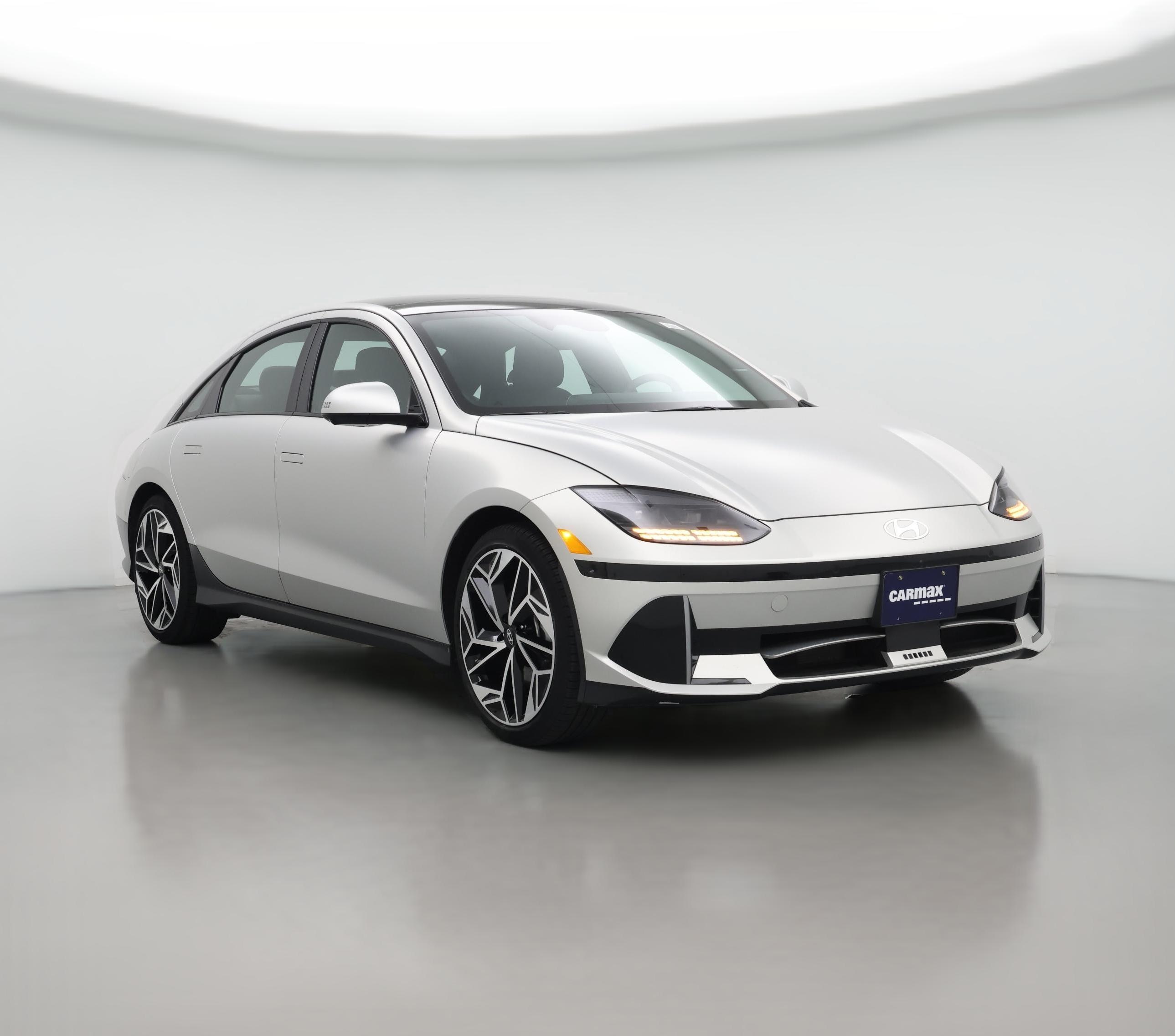Thumbnail: 2023 Hyundai Ioniq 6 - 1