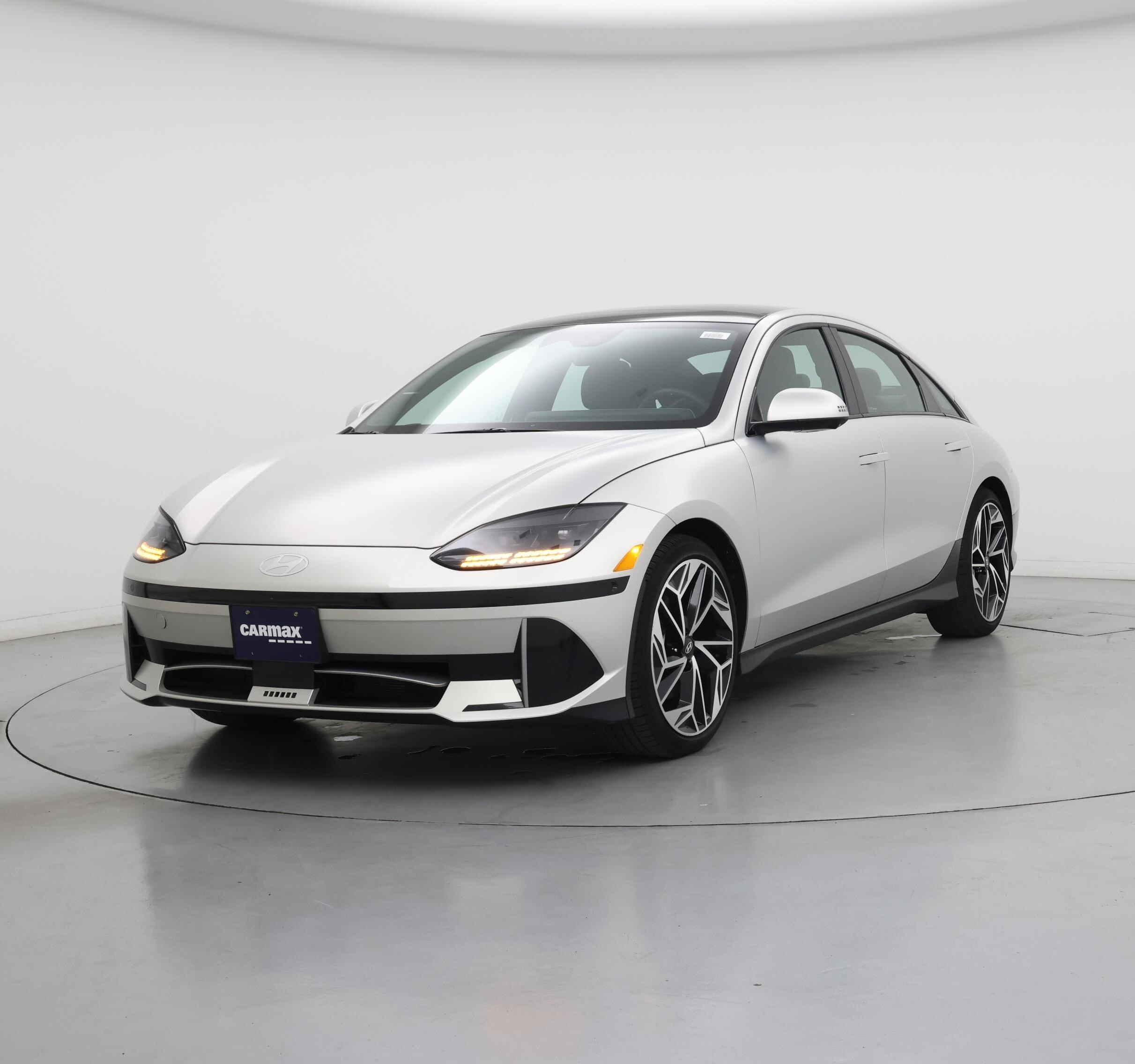 Thumbnail: 2023 Hyundai Ioniq 6 - 4