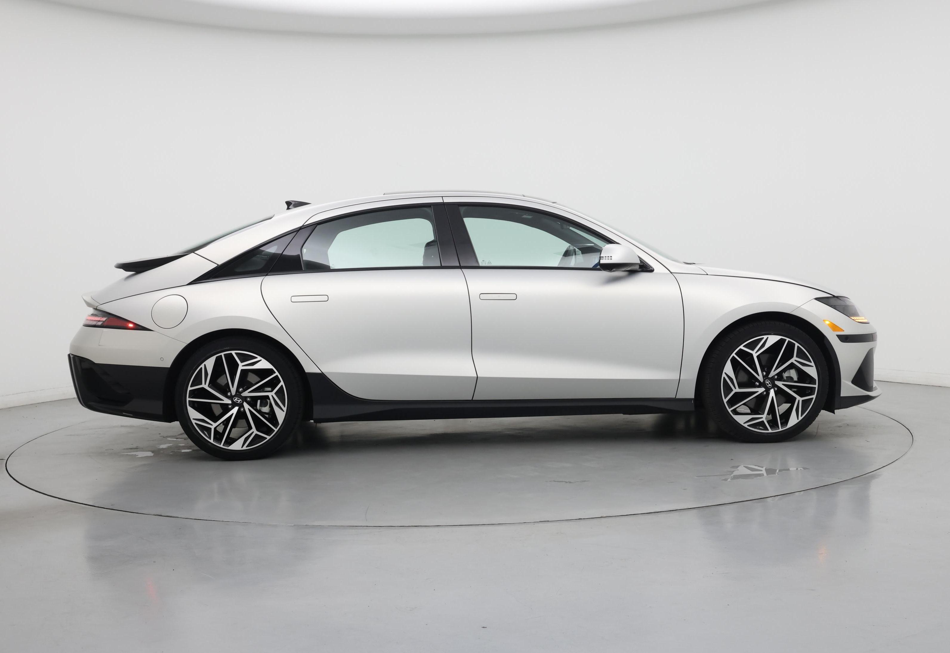 Thumbnail: 2023 Hyundai Ioniq 6 - 7
