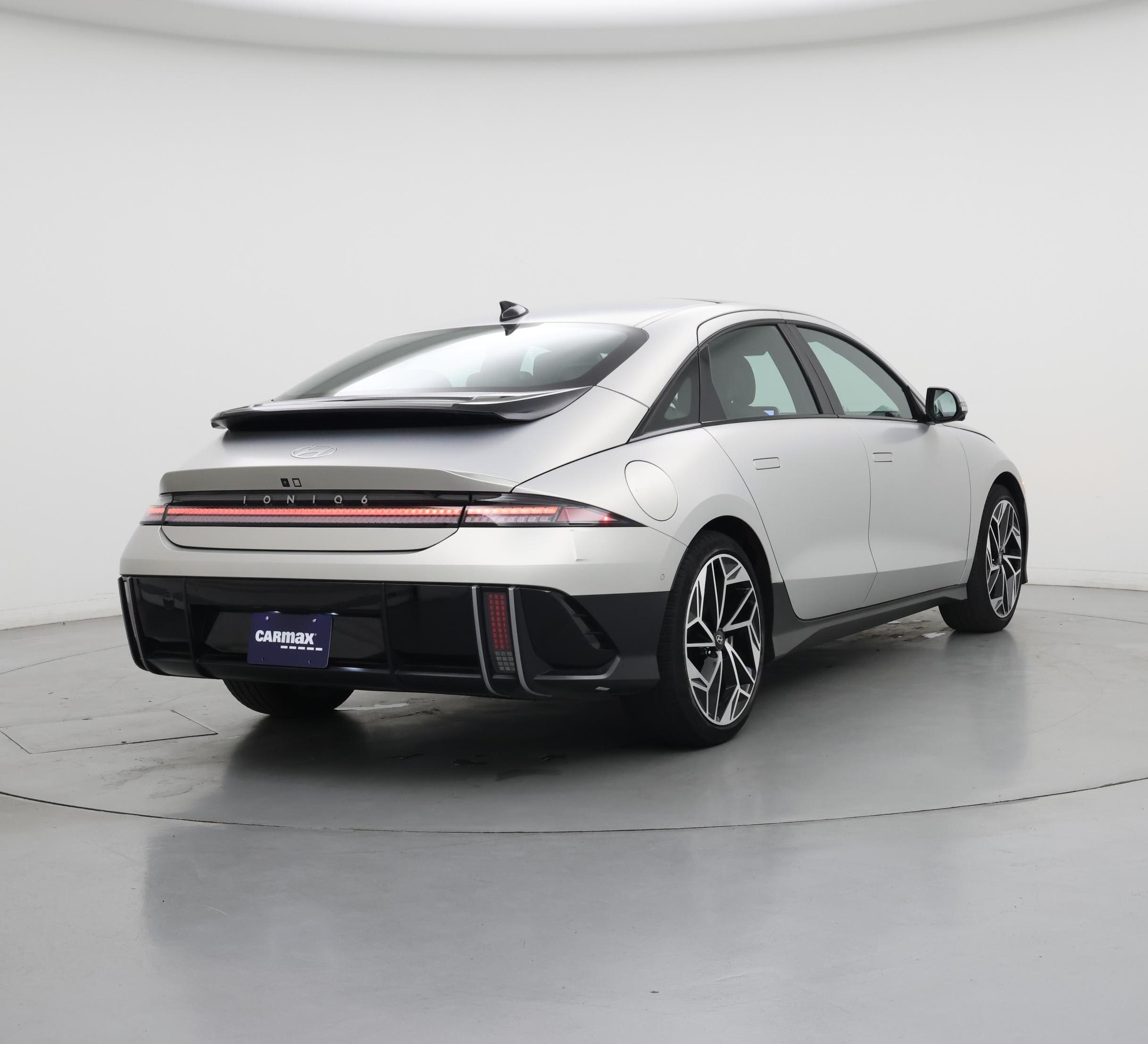 Thumbnail: 2023 Hyundai Ioniq 6 - 8