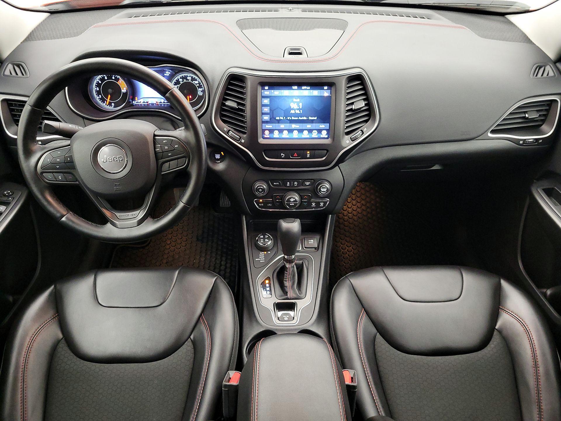 Thumbnail: 2021 Jeep Cherokee - 9