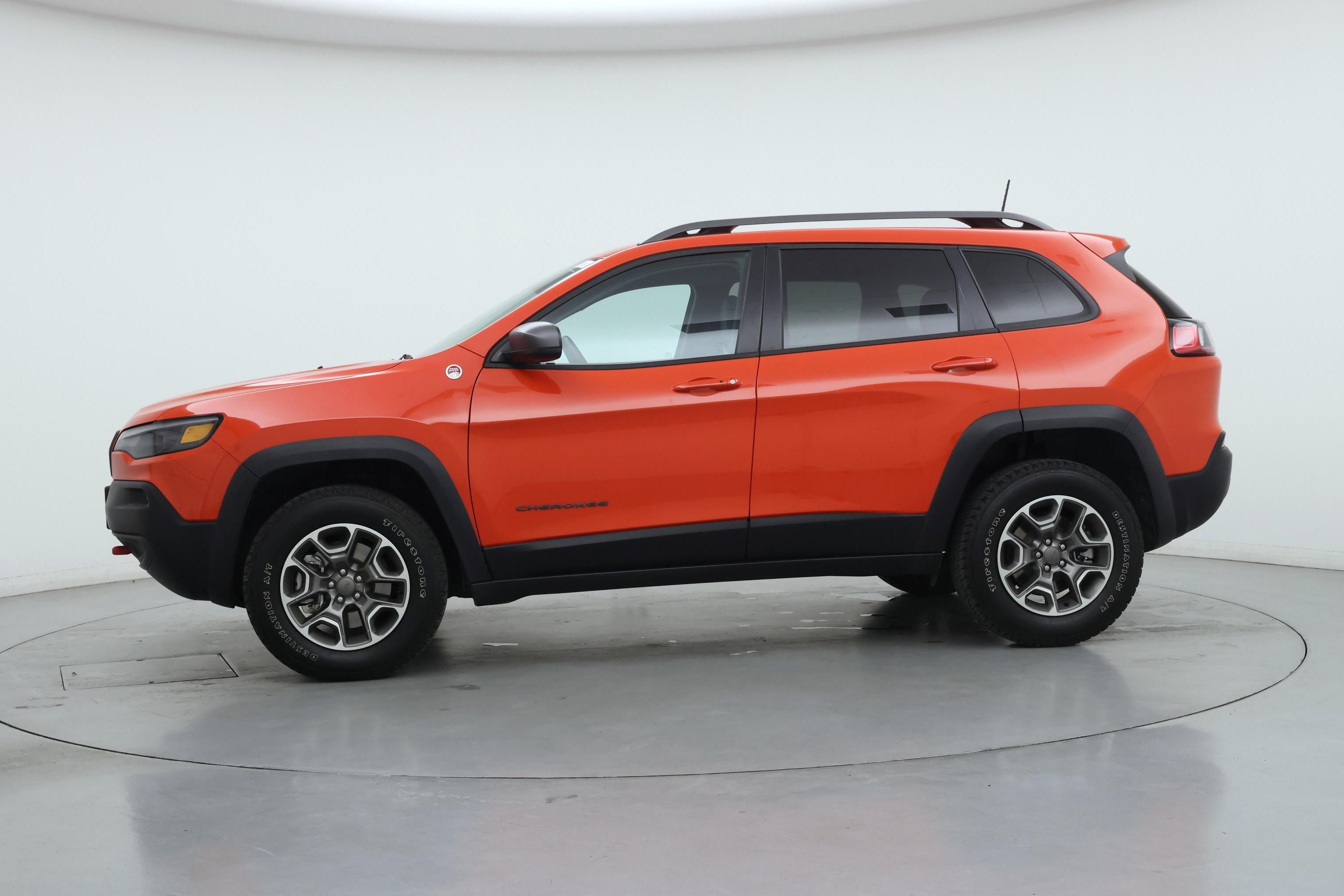 Thumbnail: 2021 Jeep Cherokee - 3