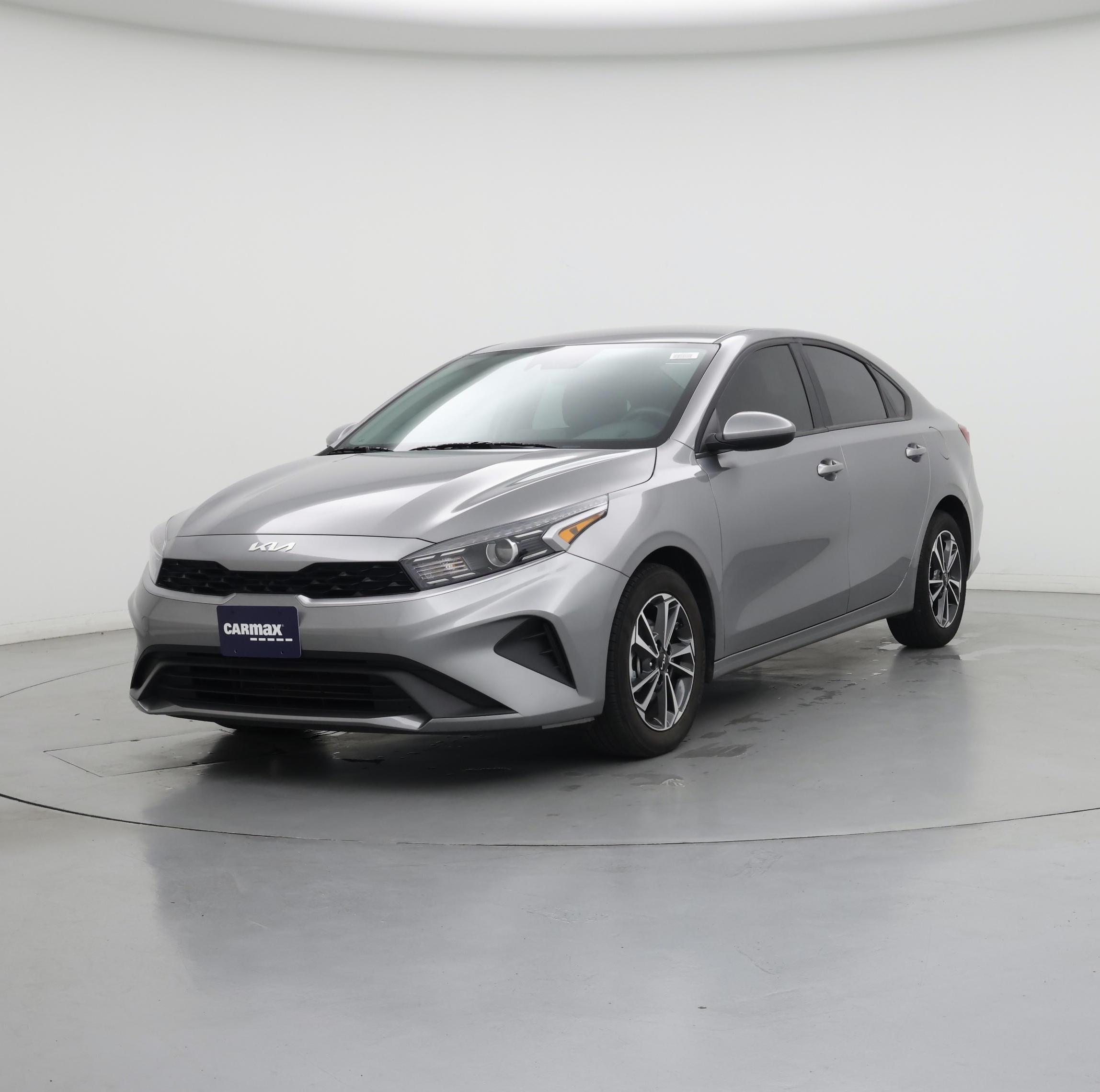 Thumbnail: 2024 Kia Forte - 4