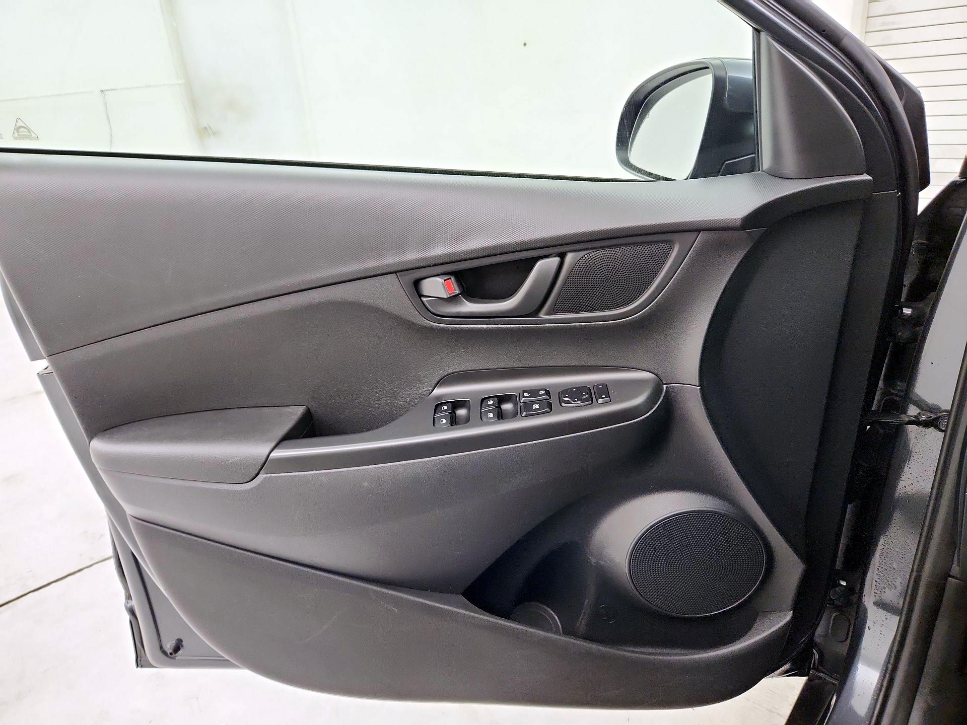 Thumbnail: 2019 Hyundai Kona - 12