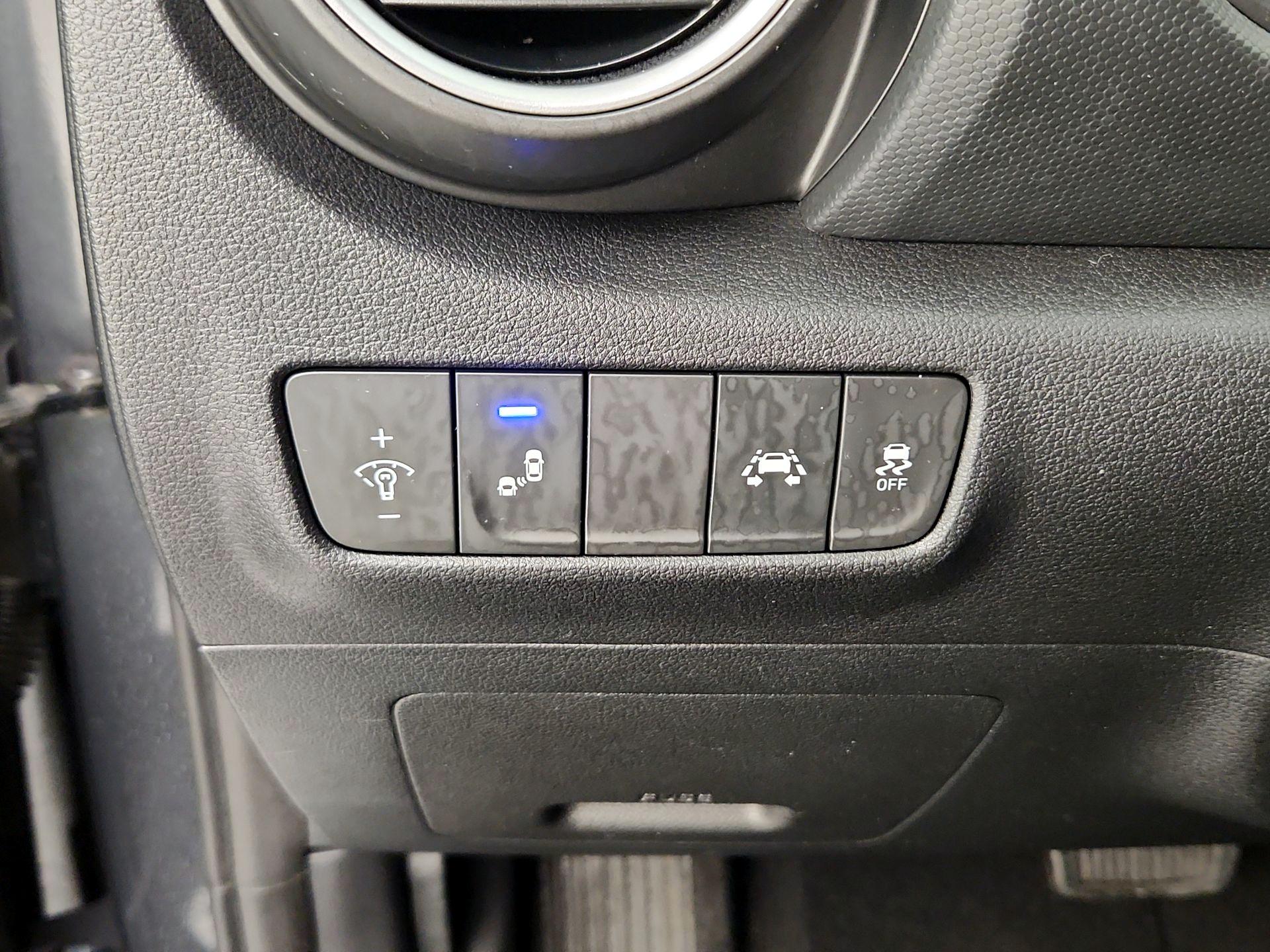 Thumbnail: 2019 Hyundai Kona - 13