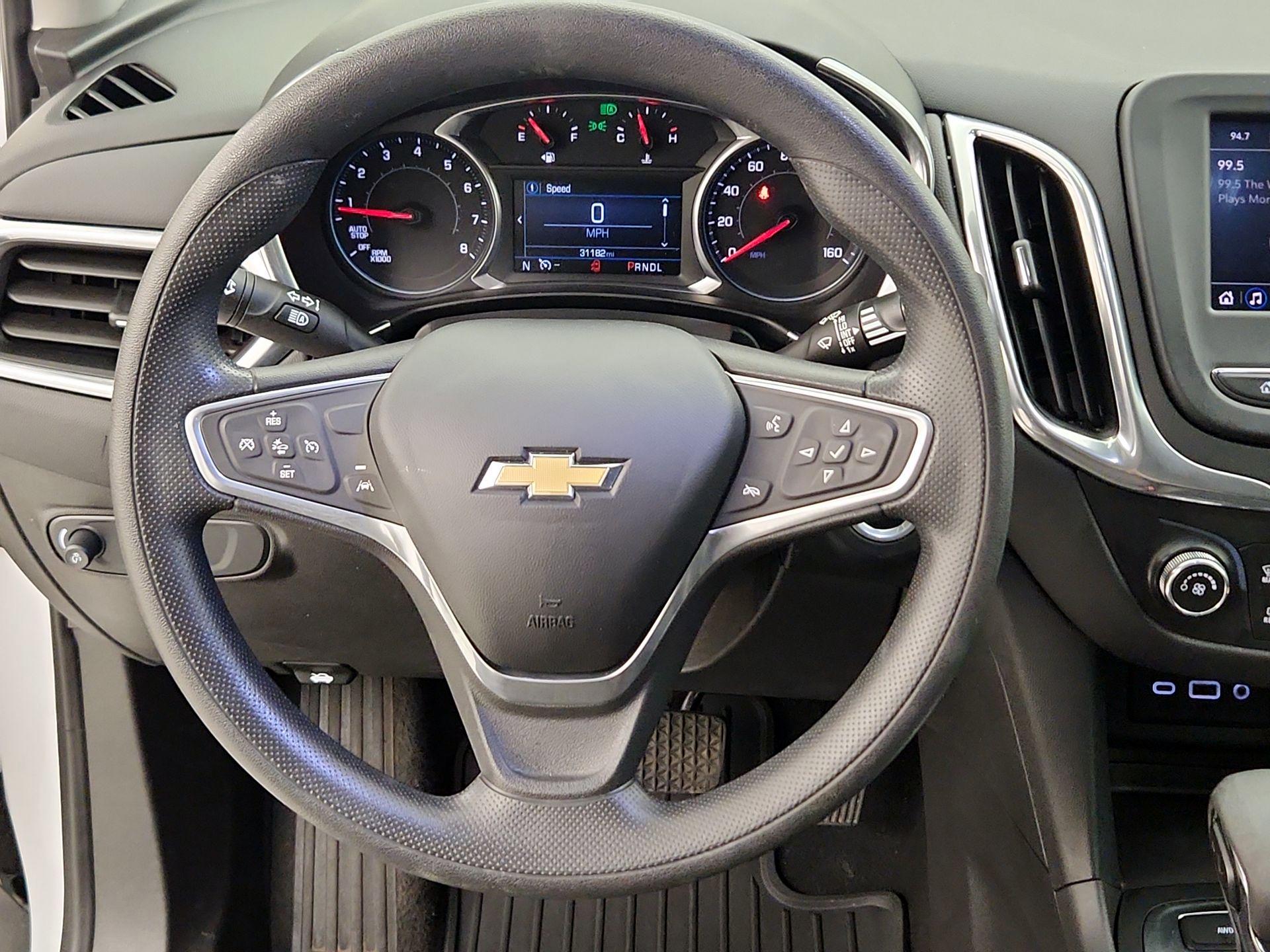 Thumbnail: 2022 Chevrolet Equinox - 10