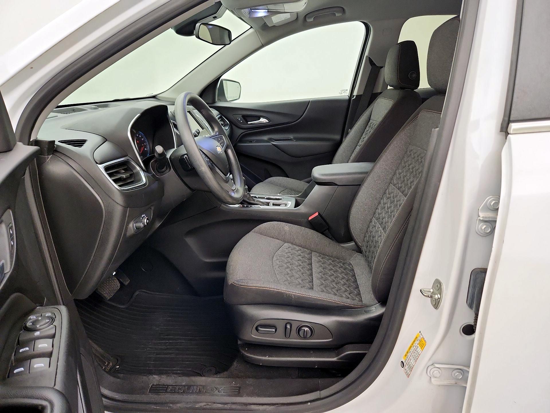 Thumbnail: 2022 Chevrolet Equinox - 11