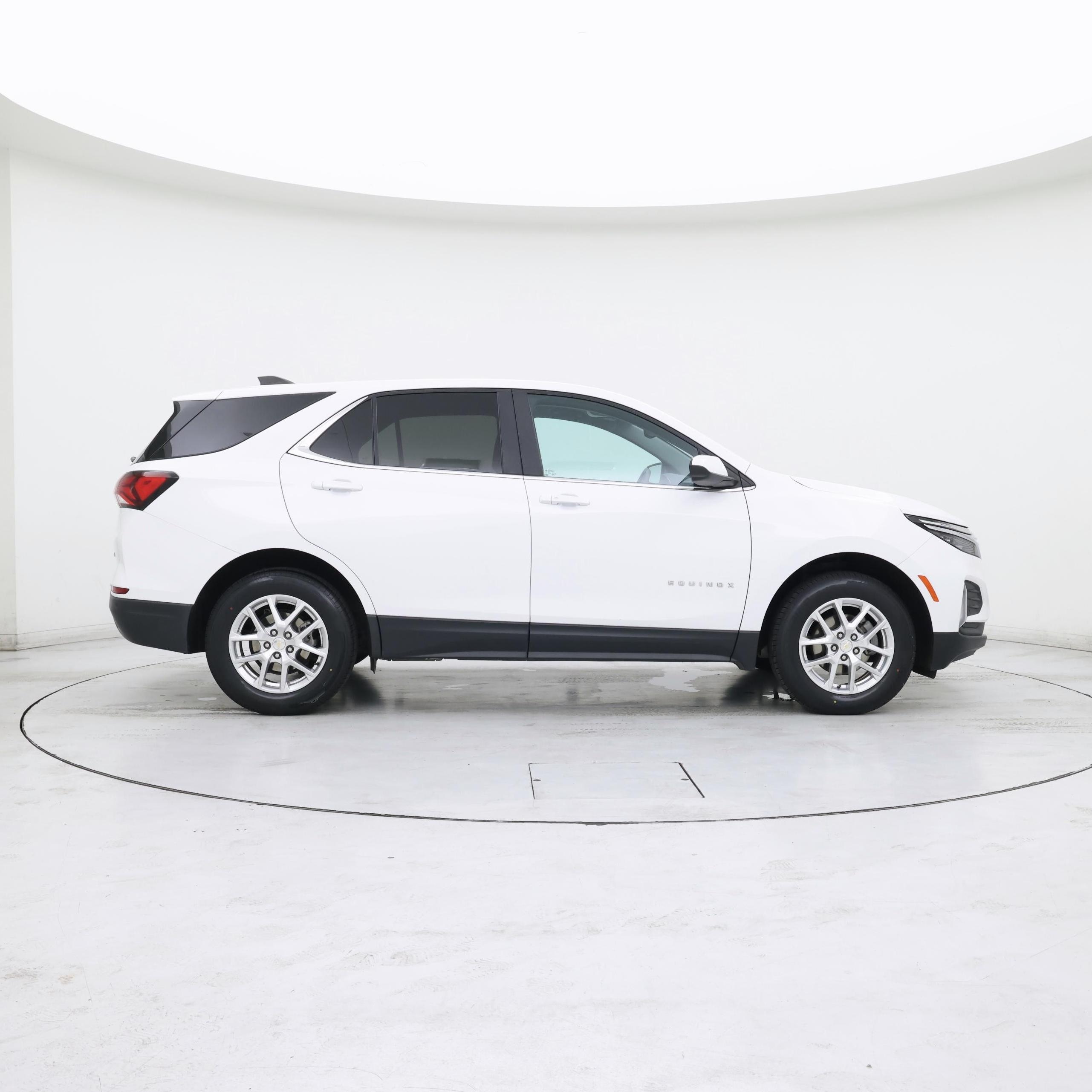 Thumbnail: 2022 Chevrolet Equinox - 7