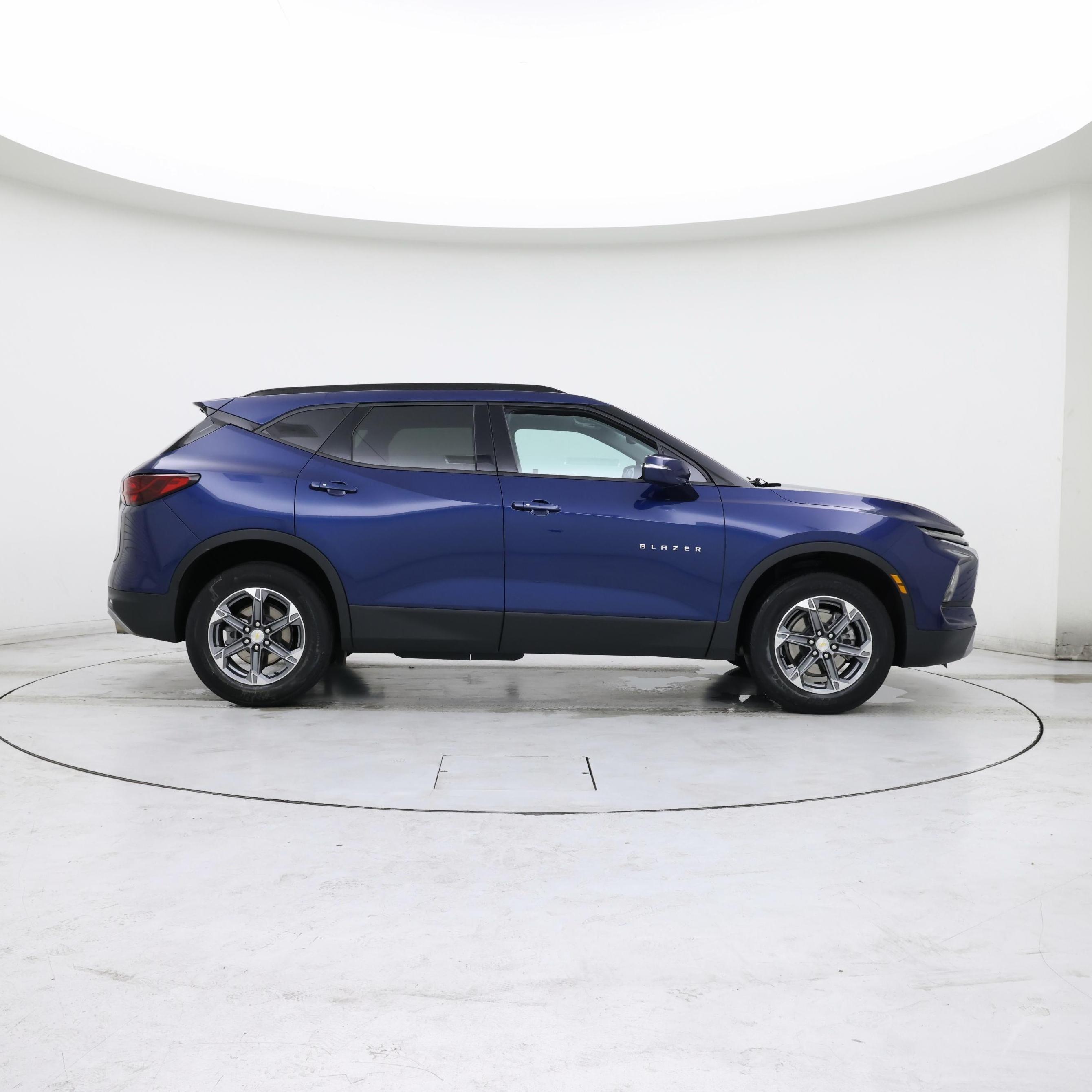 Thumbnail: 2023 Chevrolet Blazer - 7