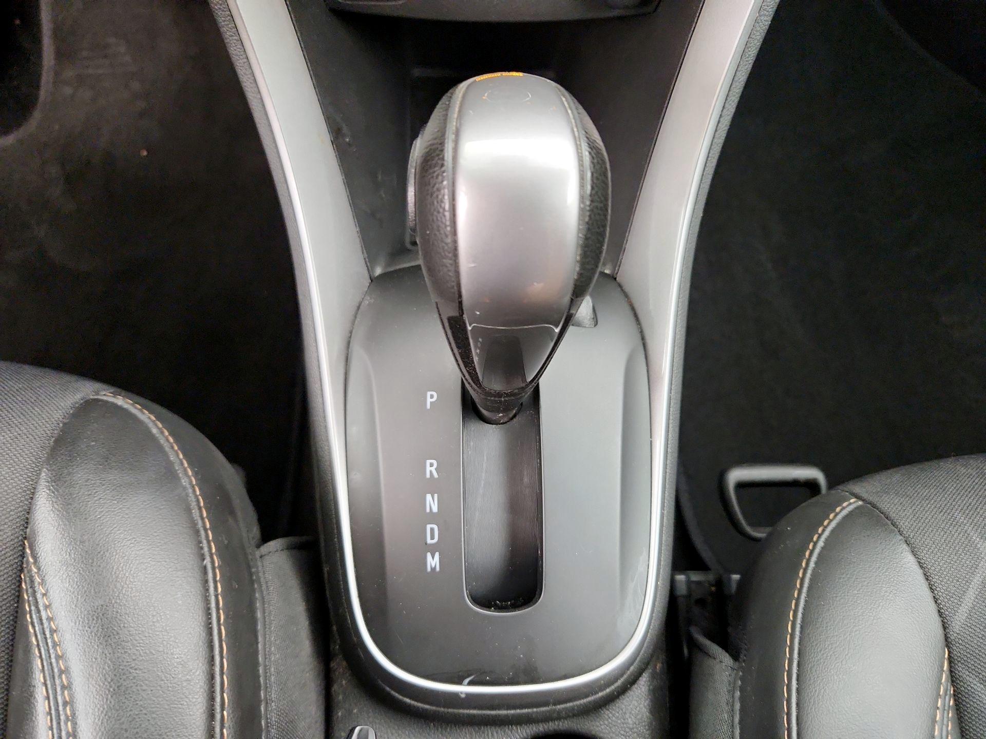 Thumbnail: 2021 Chevrolet Trax - 17