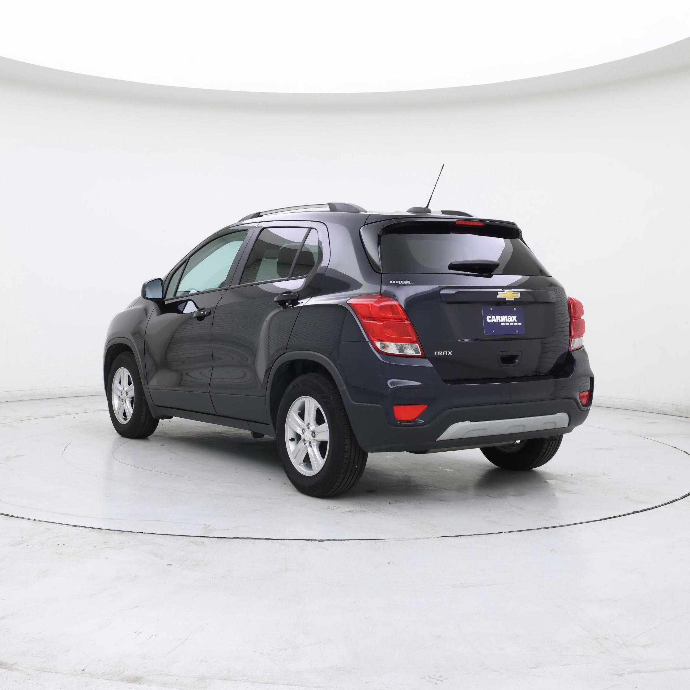 Thumbnail: 2021 Chevrolet Trax - 2