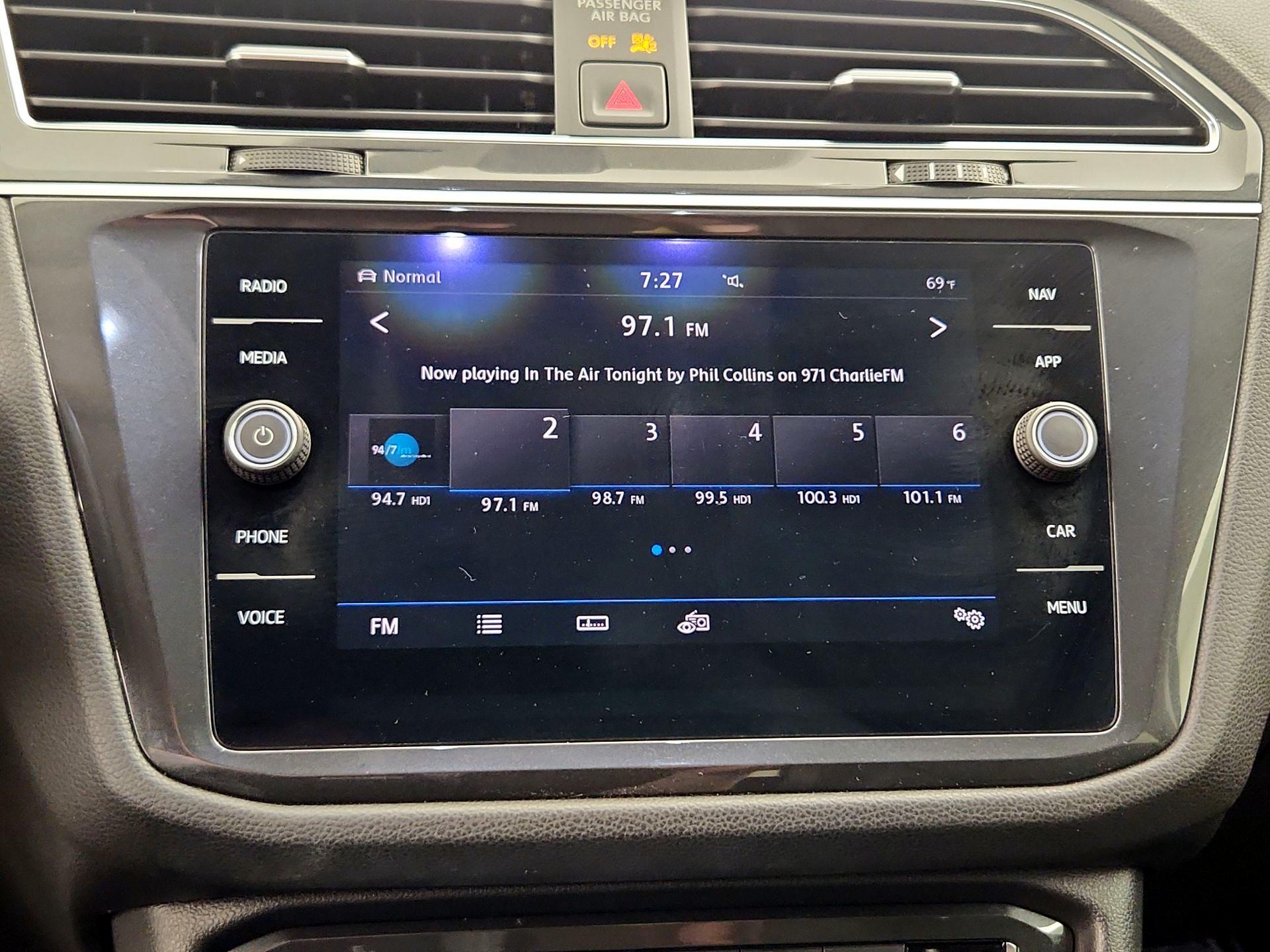 Thumbnail: 2019 Volkswagen Tiguan - 16