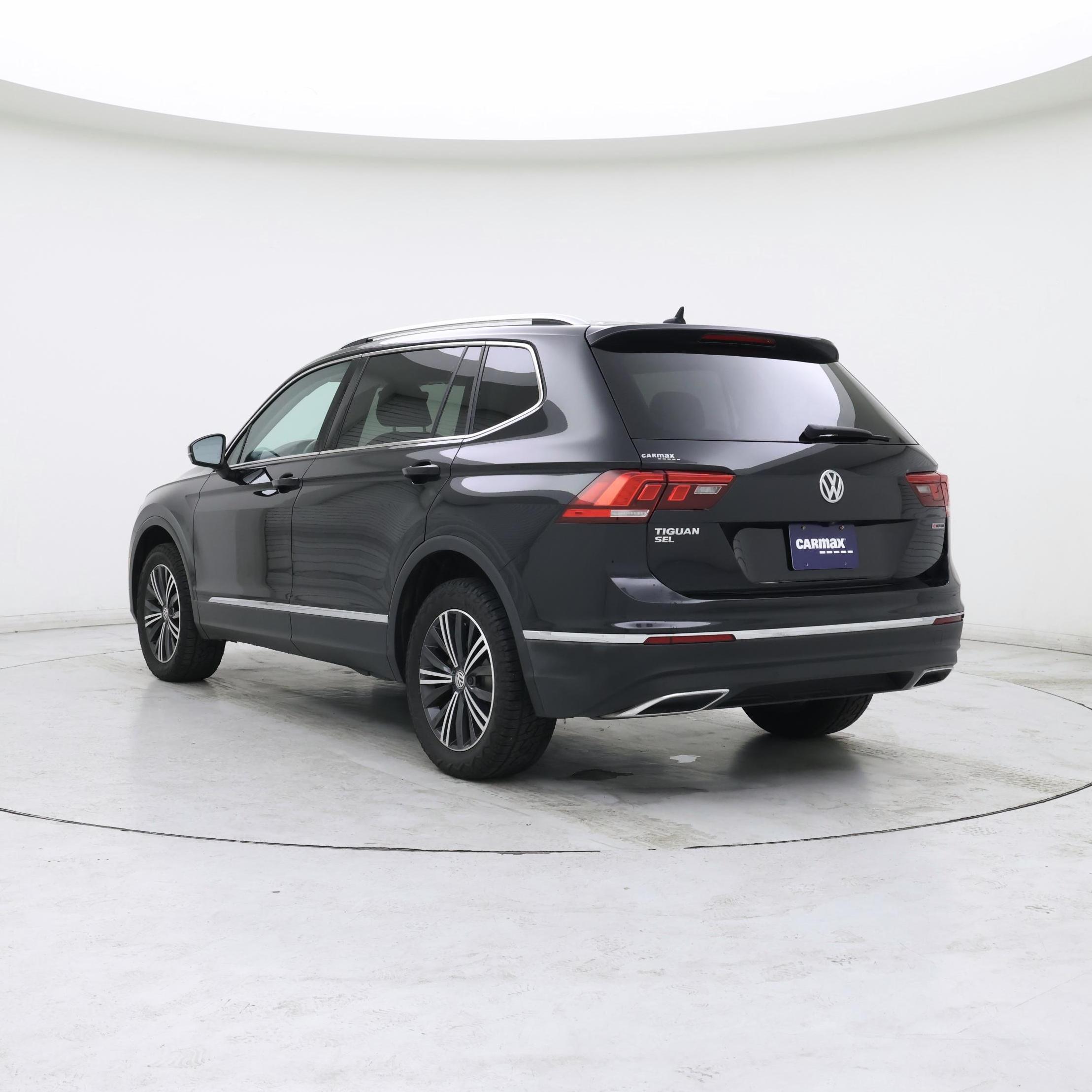 Thumbnail: 2019 Volkswagen Tiguan - 2