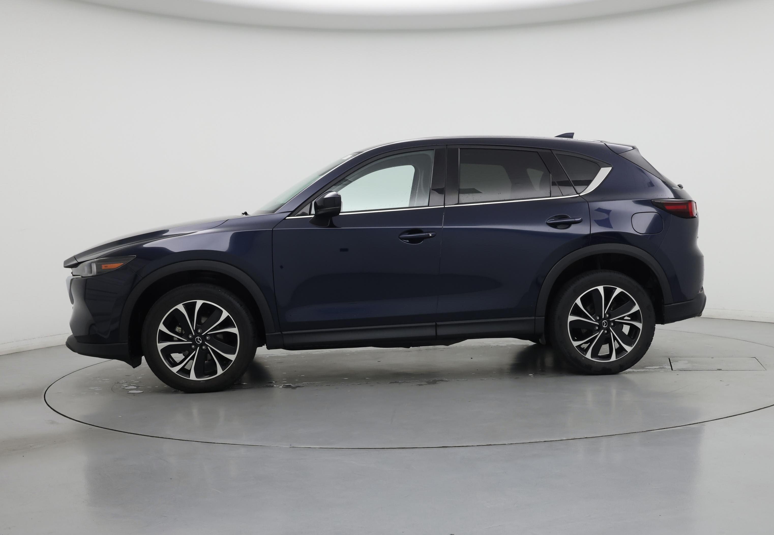 Thumbnail: 2023 Mazda CX-5 - 3