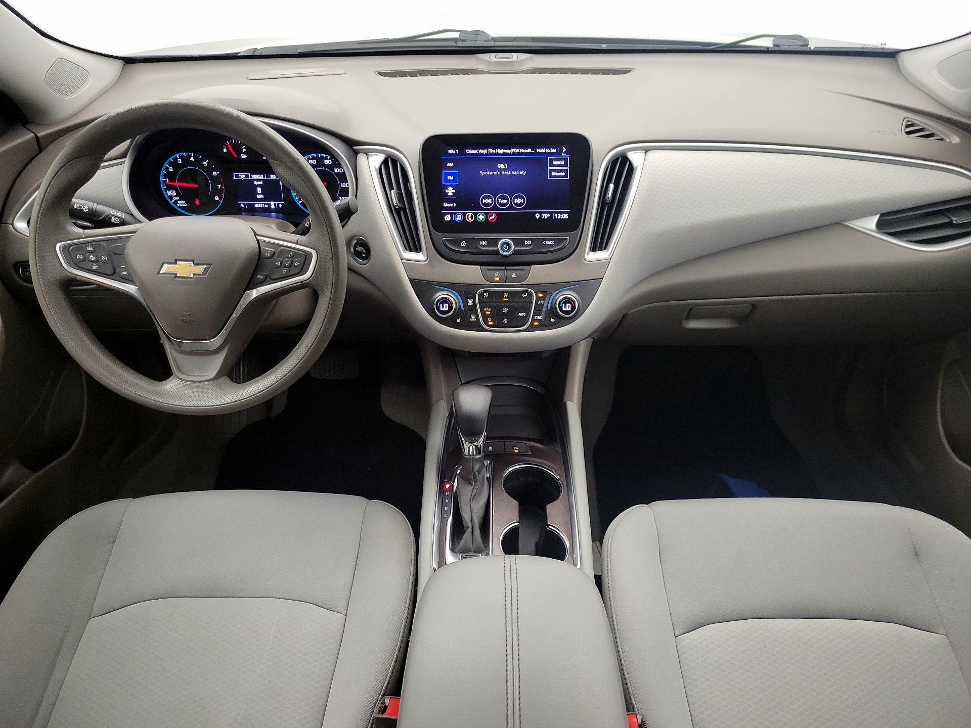 Thumbnail: 2022 Chevrolet Malibu - 9