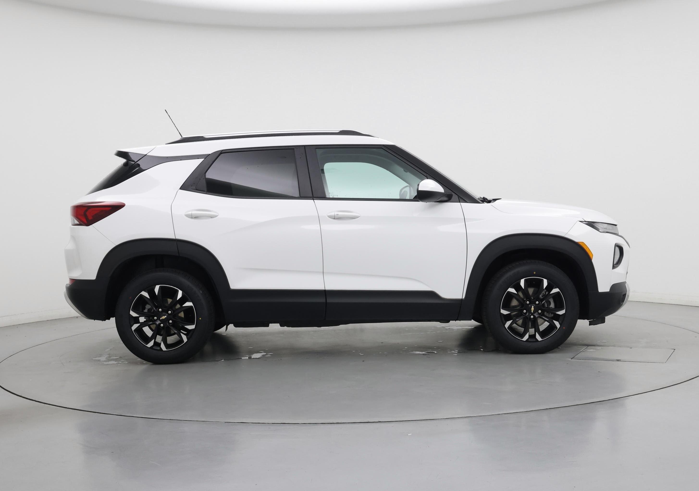 Thumbnail: 2023 Chevrolet TrailBlazer - 7