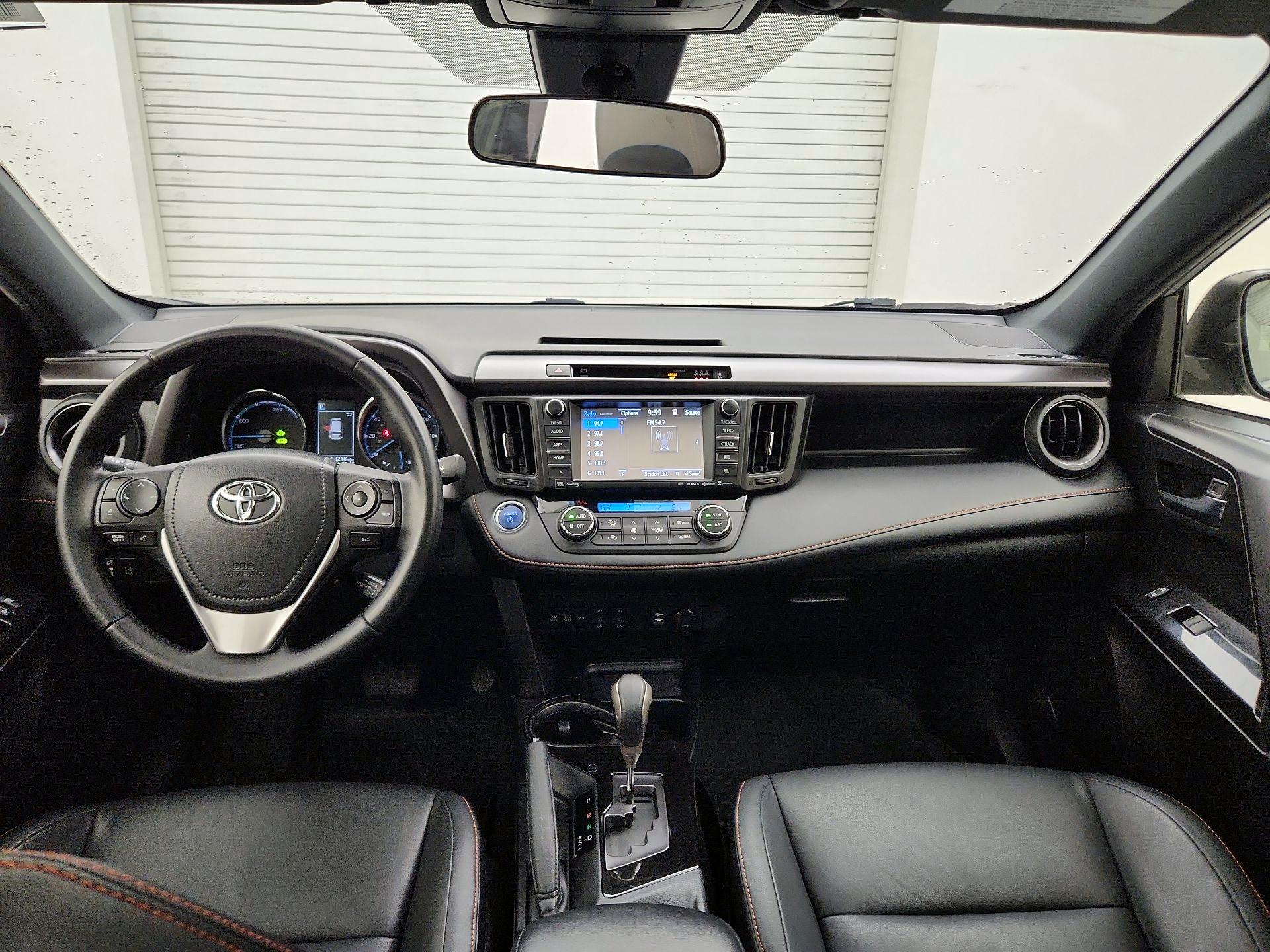 Thumbnail: 2017 Toyota RAV4 - 9