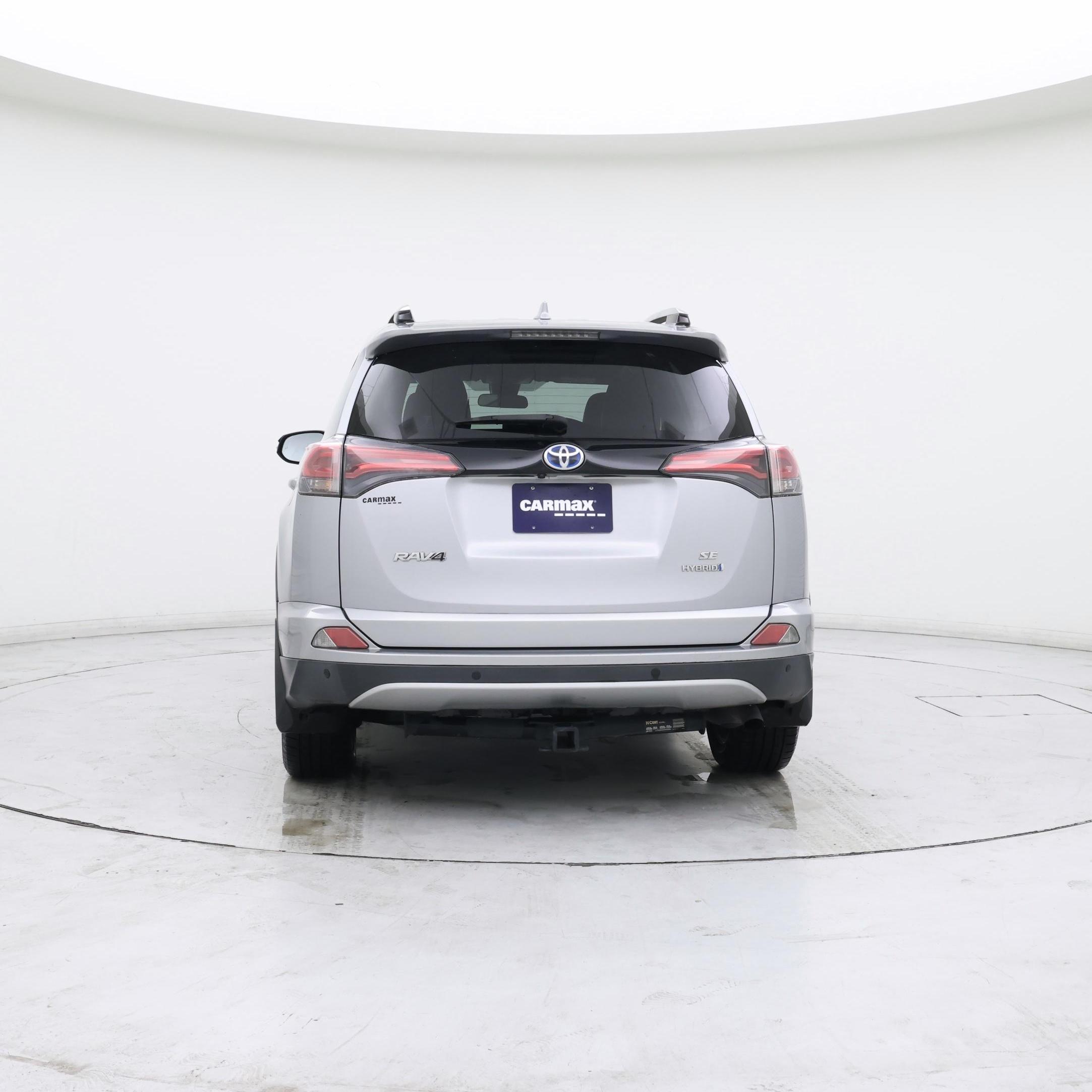 Thumbnail: 2017 Toyota RAV4 - 6