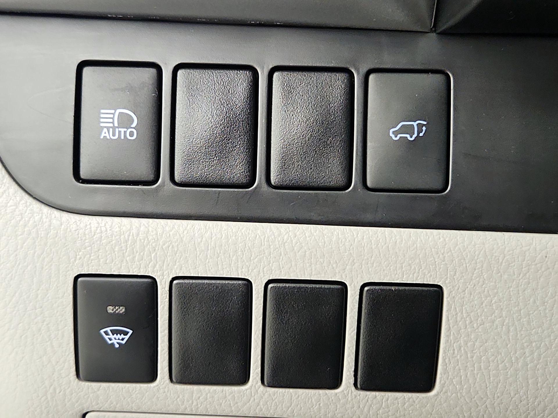 Thumbnail: 2018 Toyota Highlander - 13