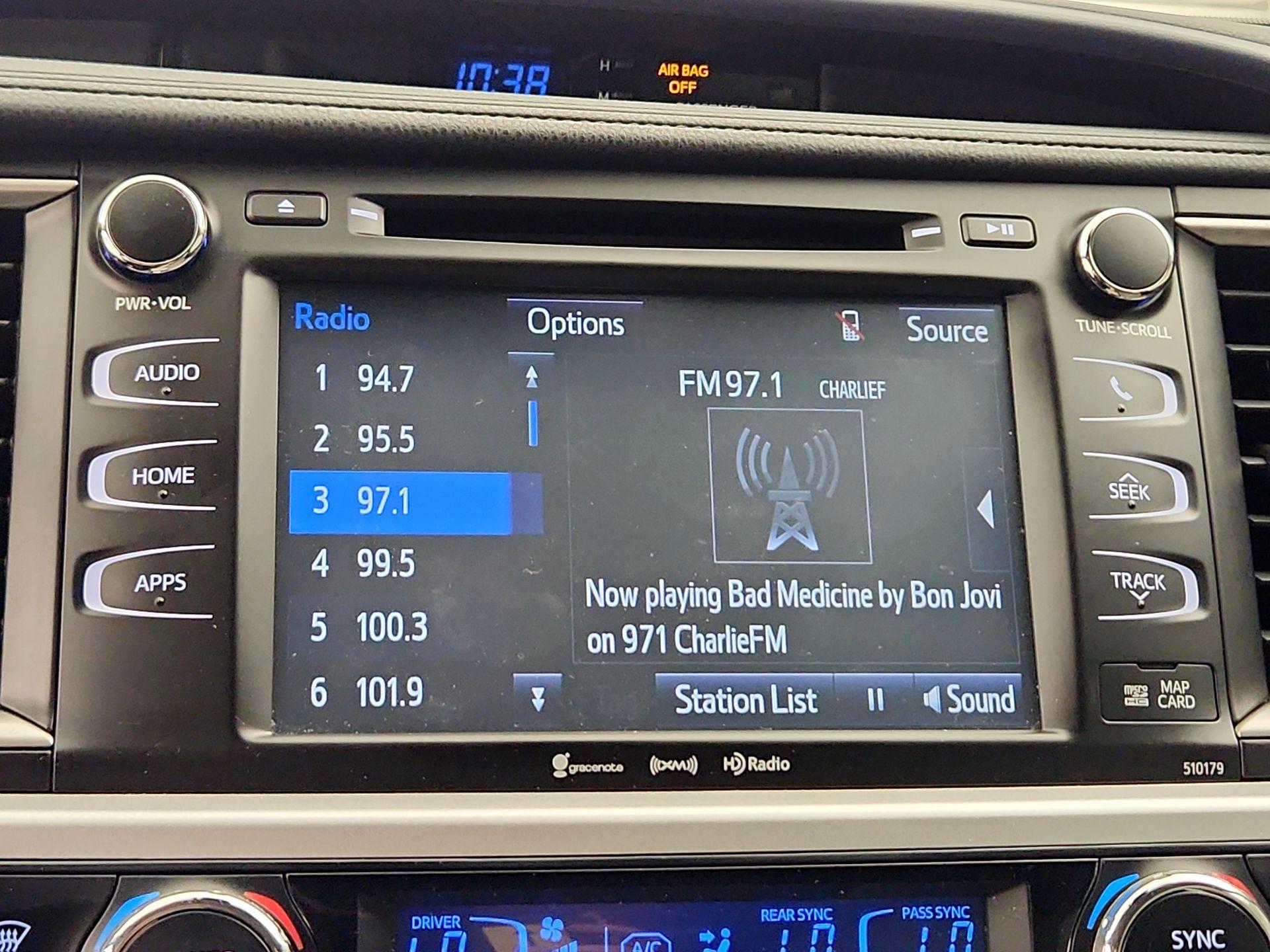 Thumbnail: 2018 Toyota Highlander - 15