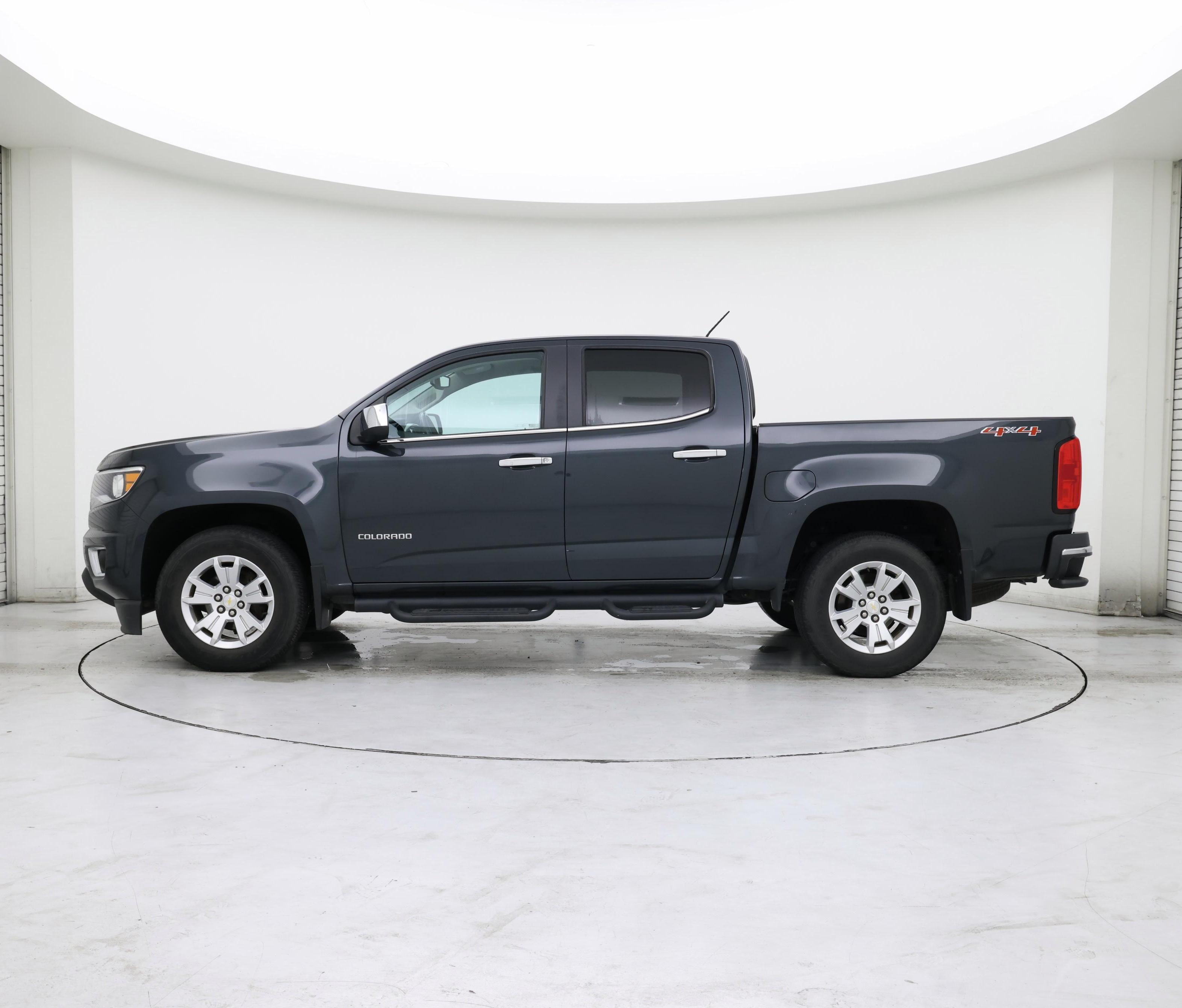 Thumbnail: 2018 Chevrolet Colorado - 3