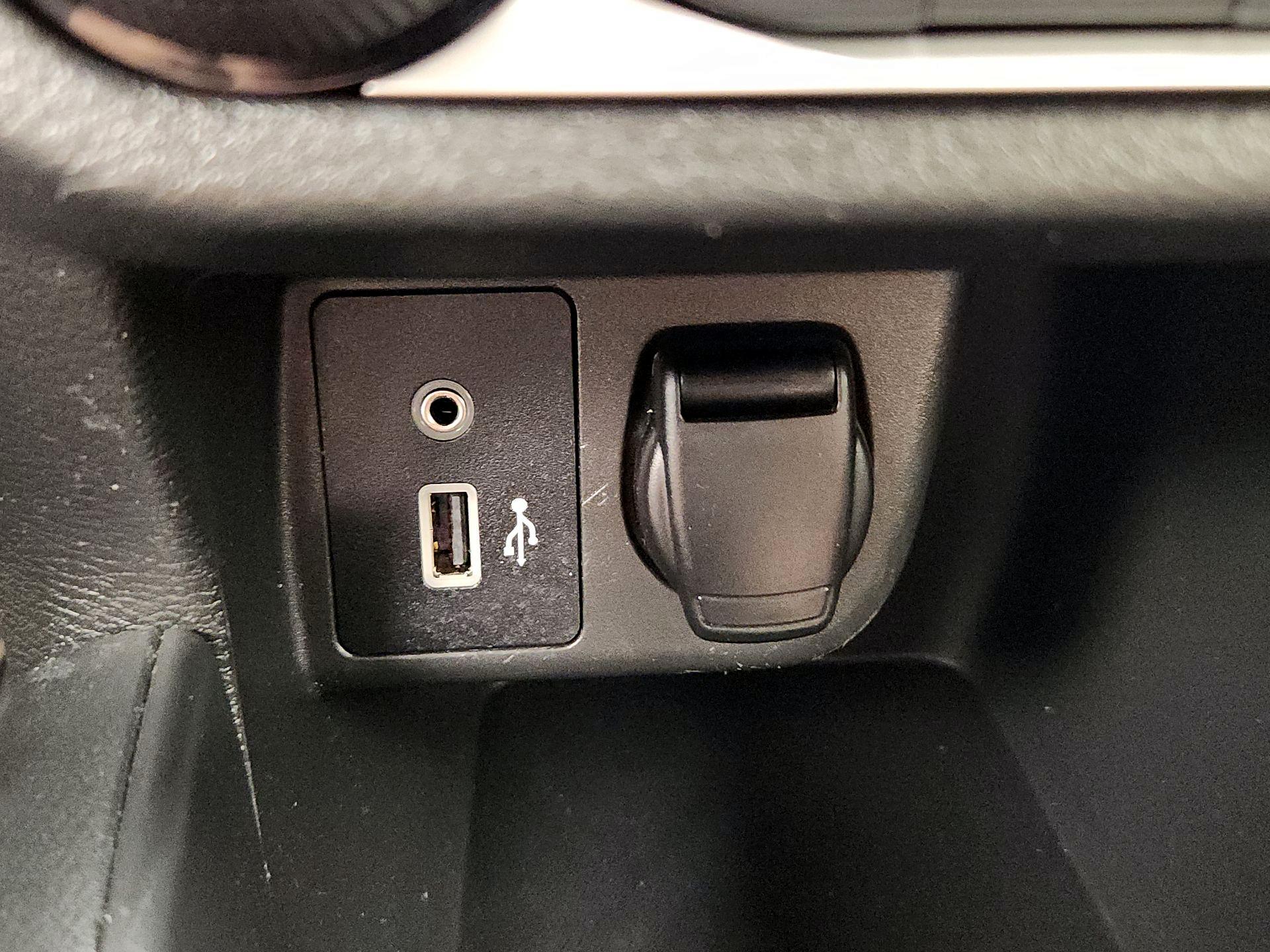 Thumbnail: 2020 Nissan Versa - 17