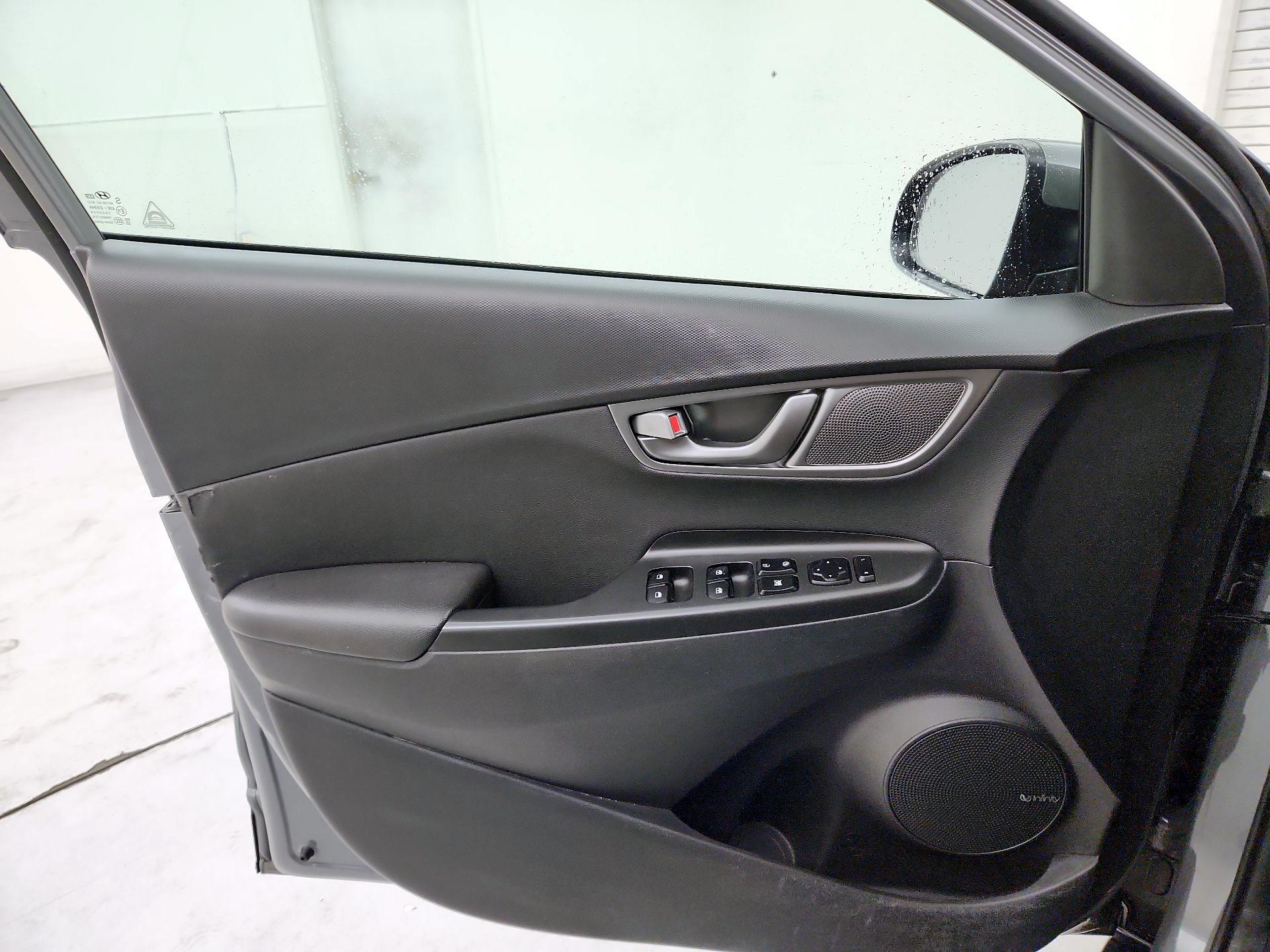 Thumbnail: 2021 Hyundai Kona - 12