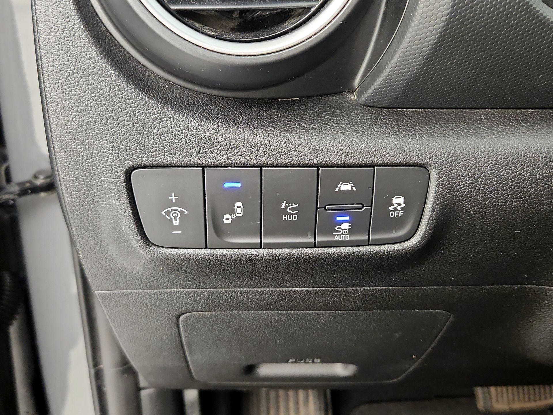 Thumbnail: 2021 Hyundai Kona - 13