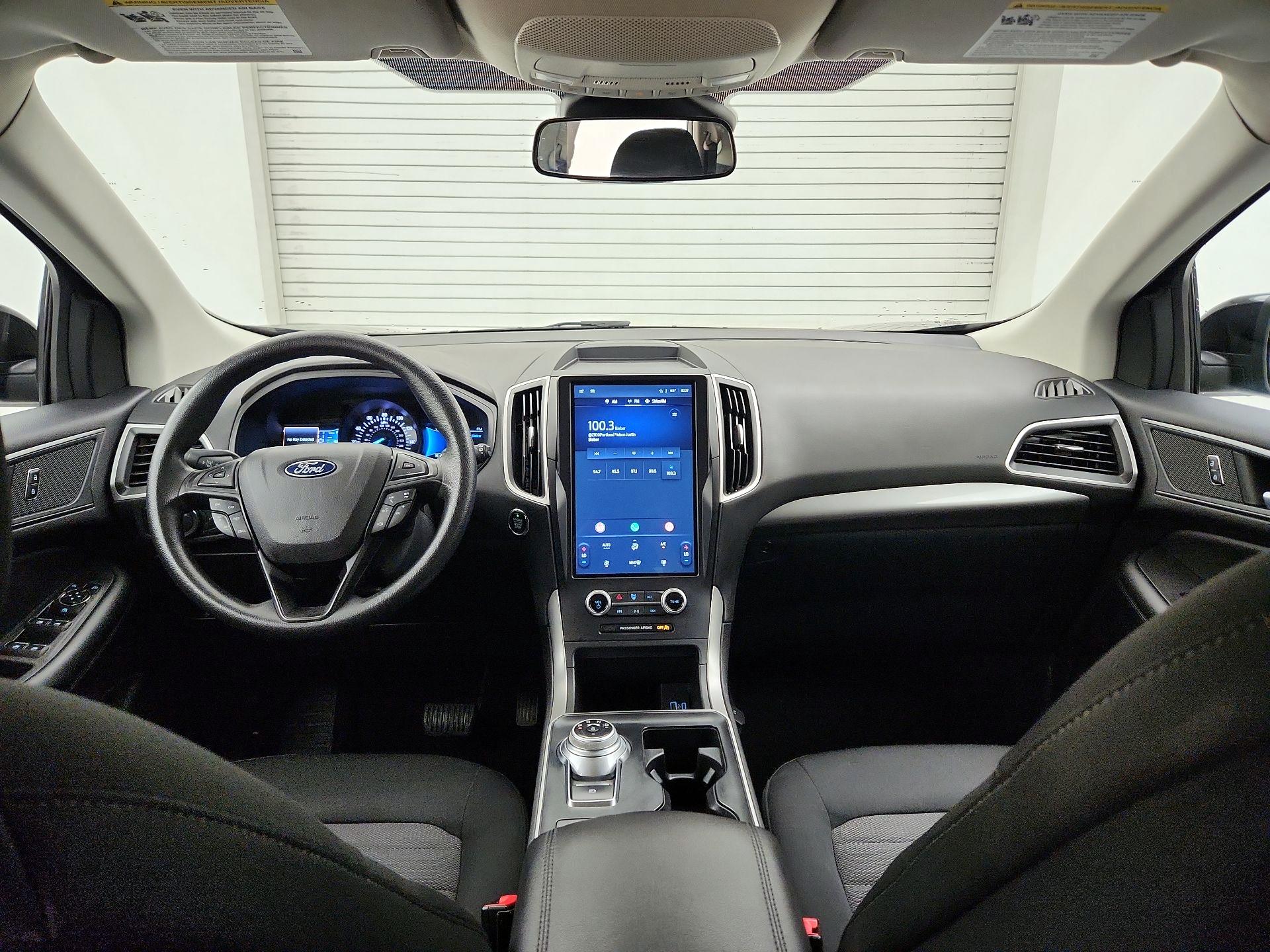 Thumbnail: 2022 Ford Edge - 9