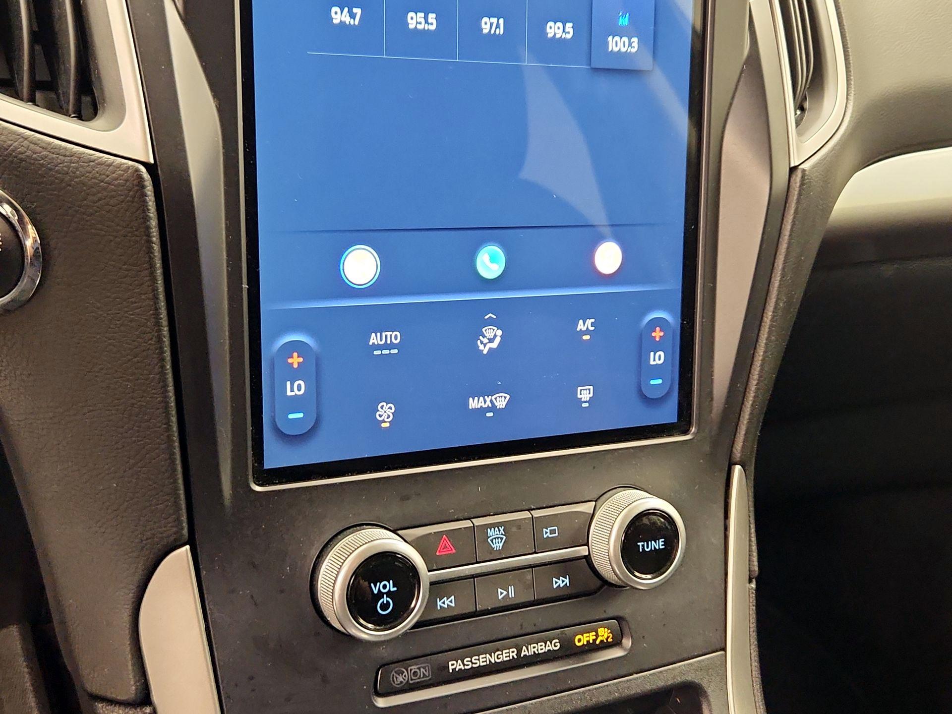 Thumbnail: 2022 Ford Edge - 16
