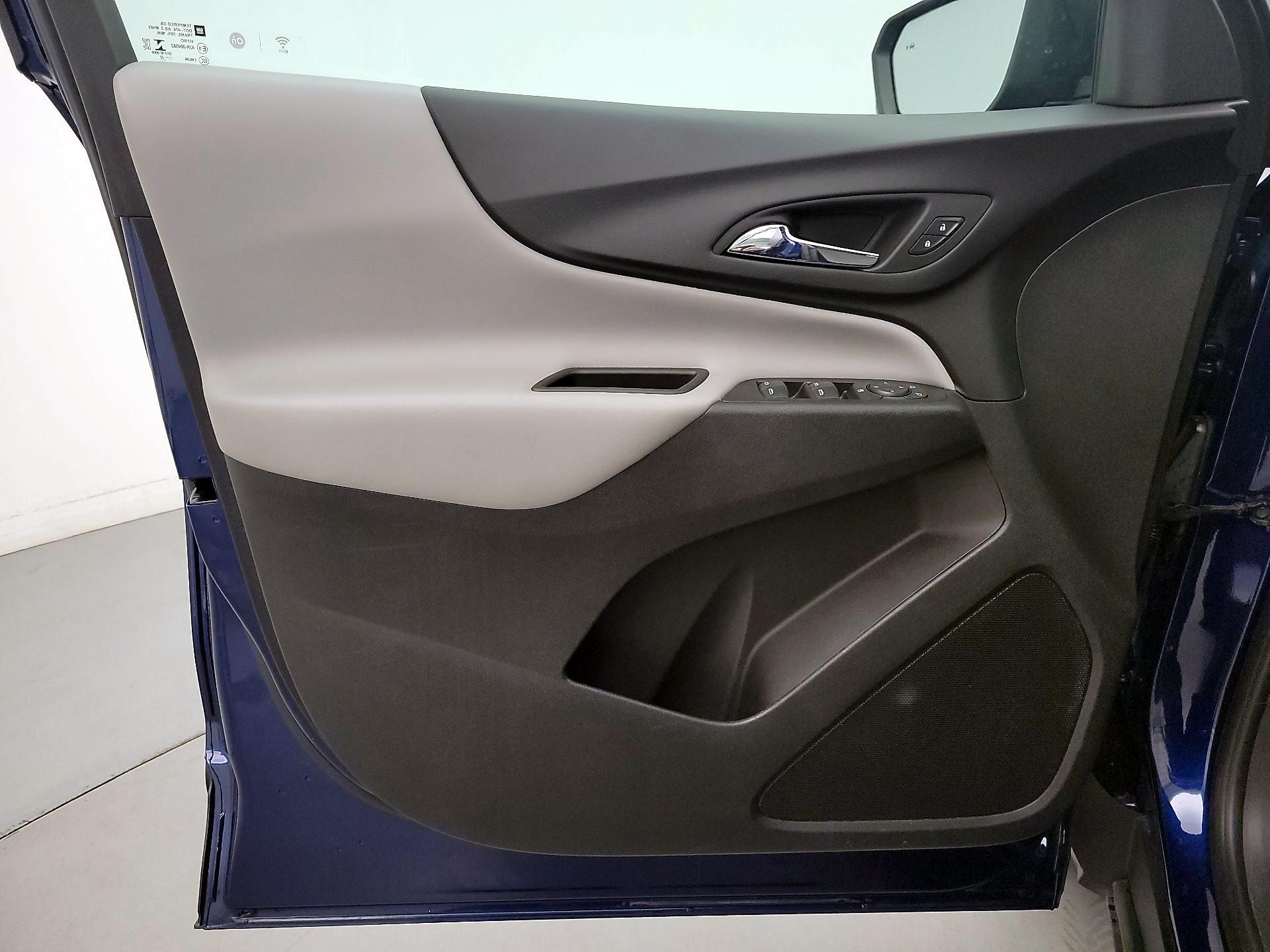 Thumbnail: 2022 Chevrolet Equinox - 12