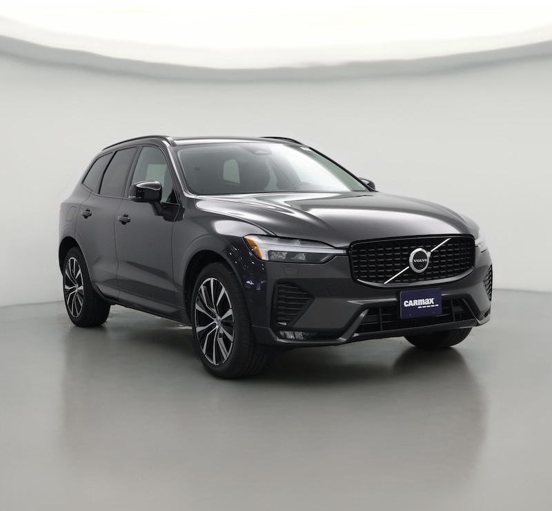 2023 Volvo XC60 B5 Plus Dark Theme