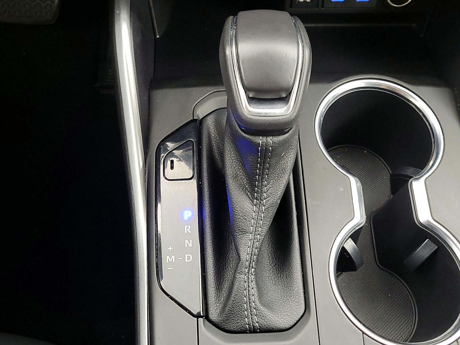 2022 Toyota Highlander XLE - Photo 19
