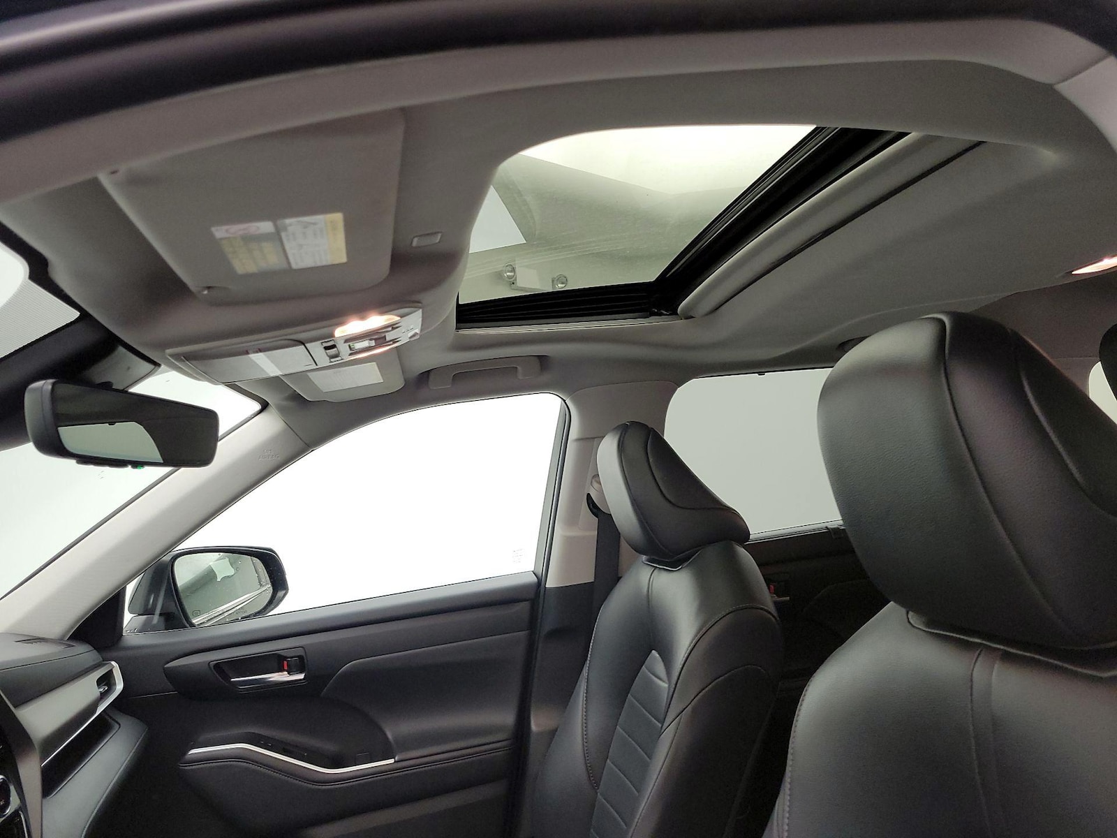 2022 Toyota Highlander XLE - Photo 21