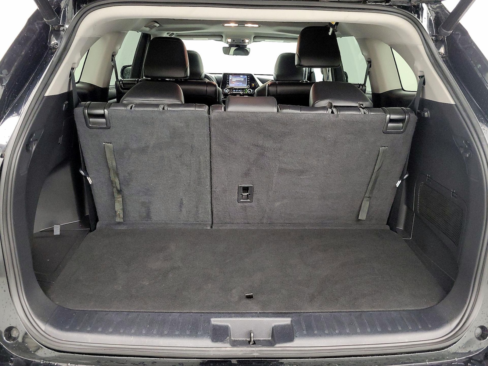 2022 Toyota Highlander XLE - Photo 24