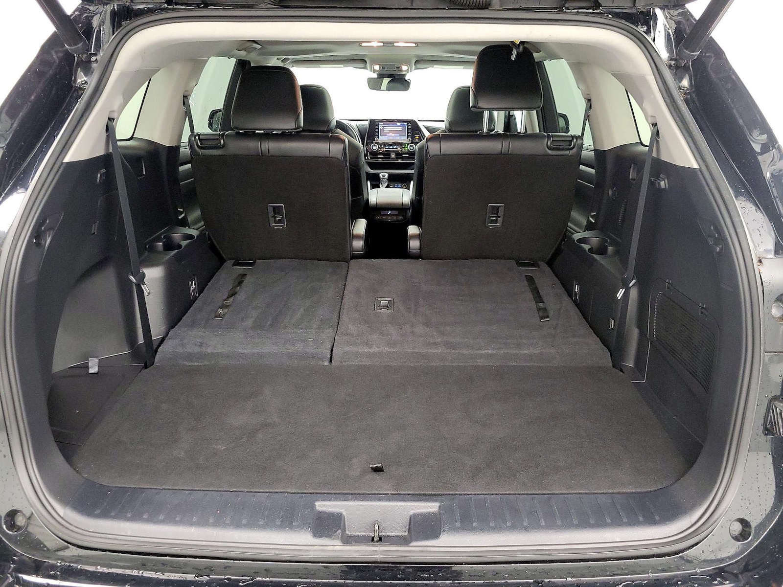2022 Toyota Highlander XLE - Photo 25