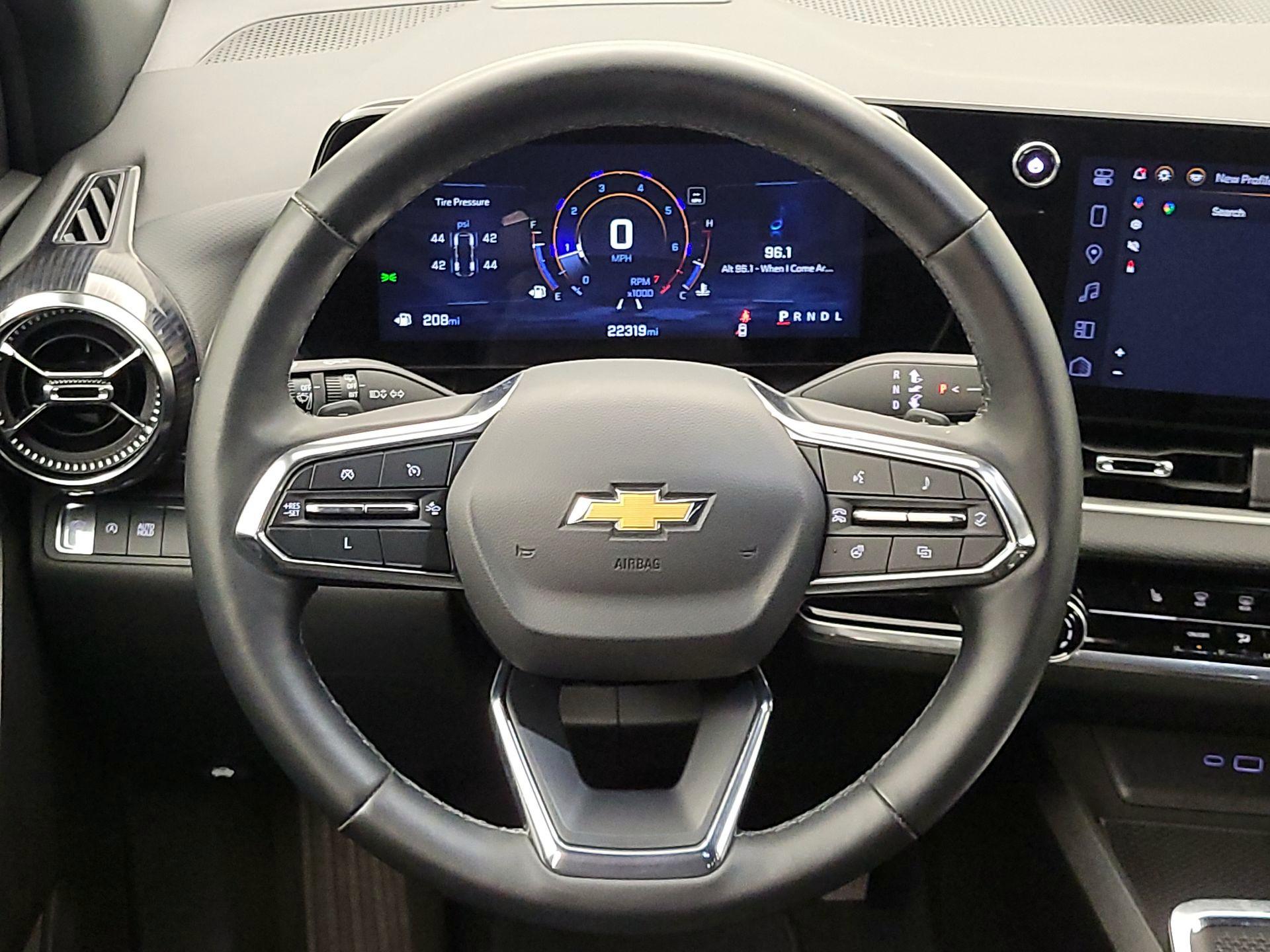 Thumbnail: 2025 Chevrolet Equinox - 10