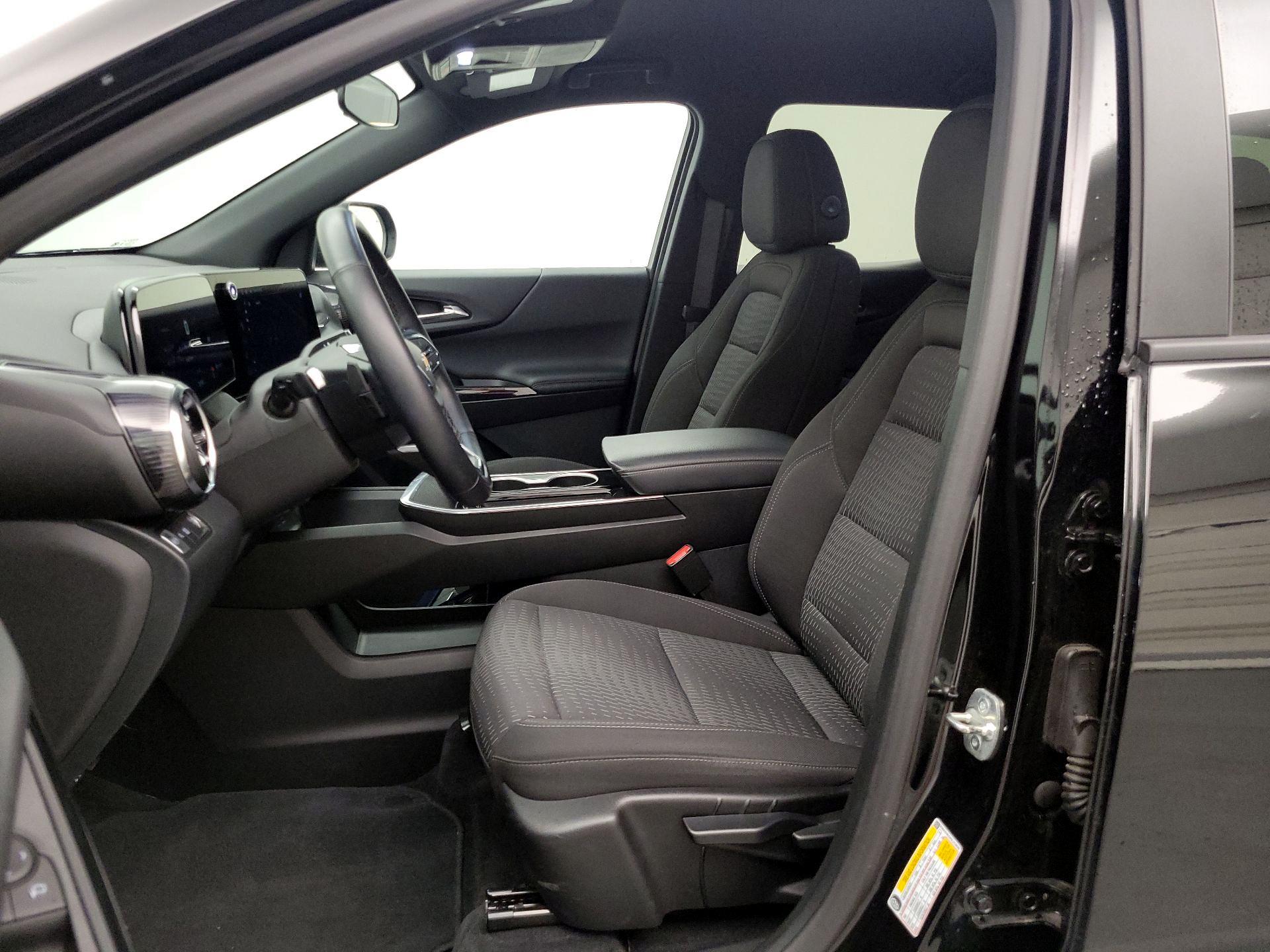 Thumbnail: 2025 Chevrolet Equinox - 11