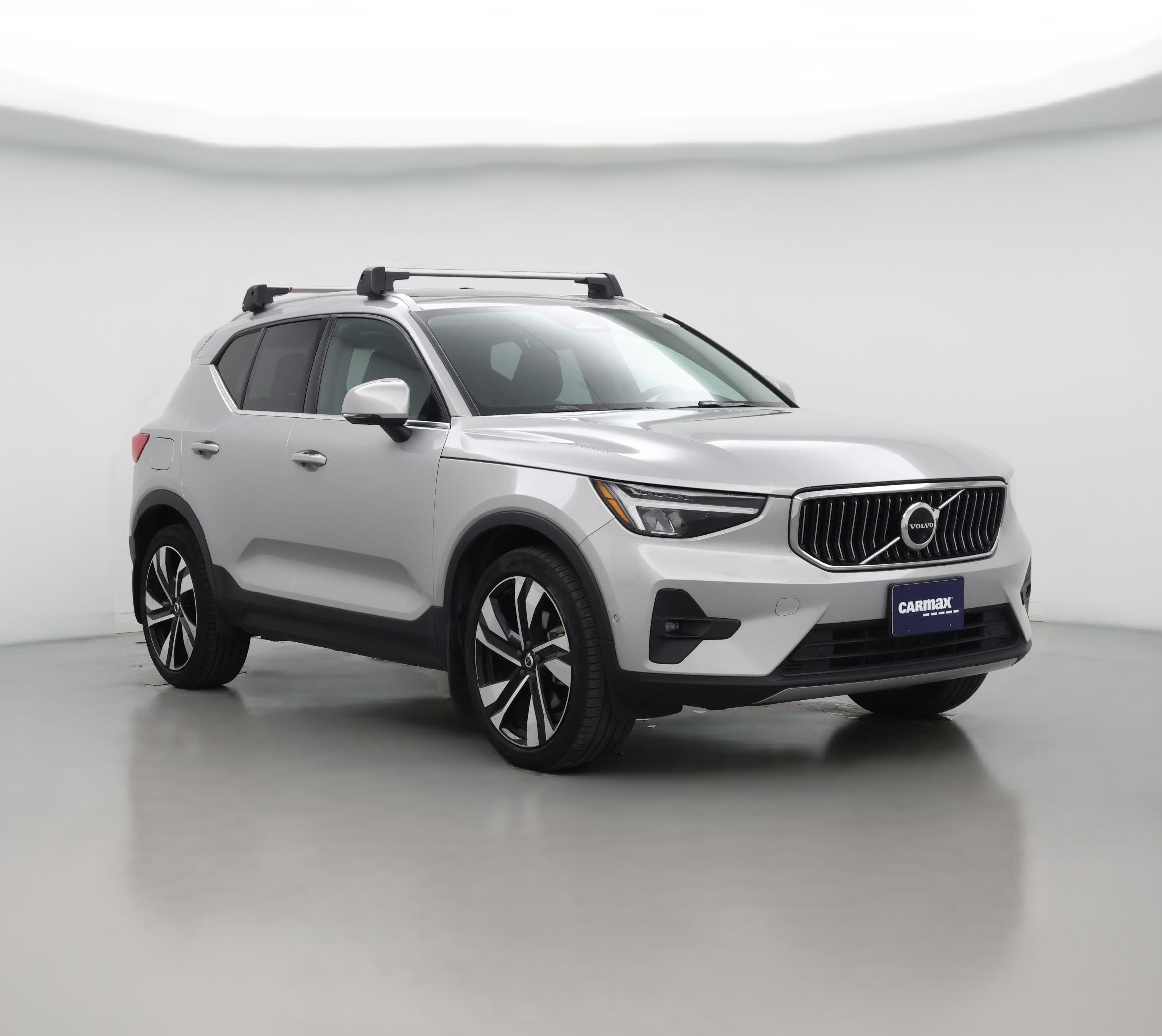 Thumbnail: 2023 Volvo XC40 - 1