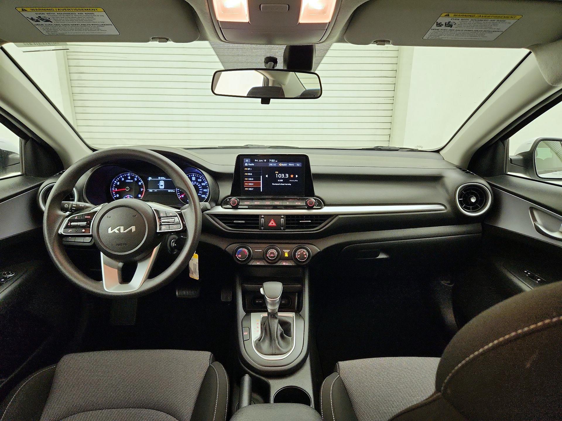 Thumbnail: 2024 Kia Forte - 9