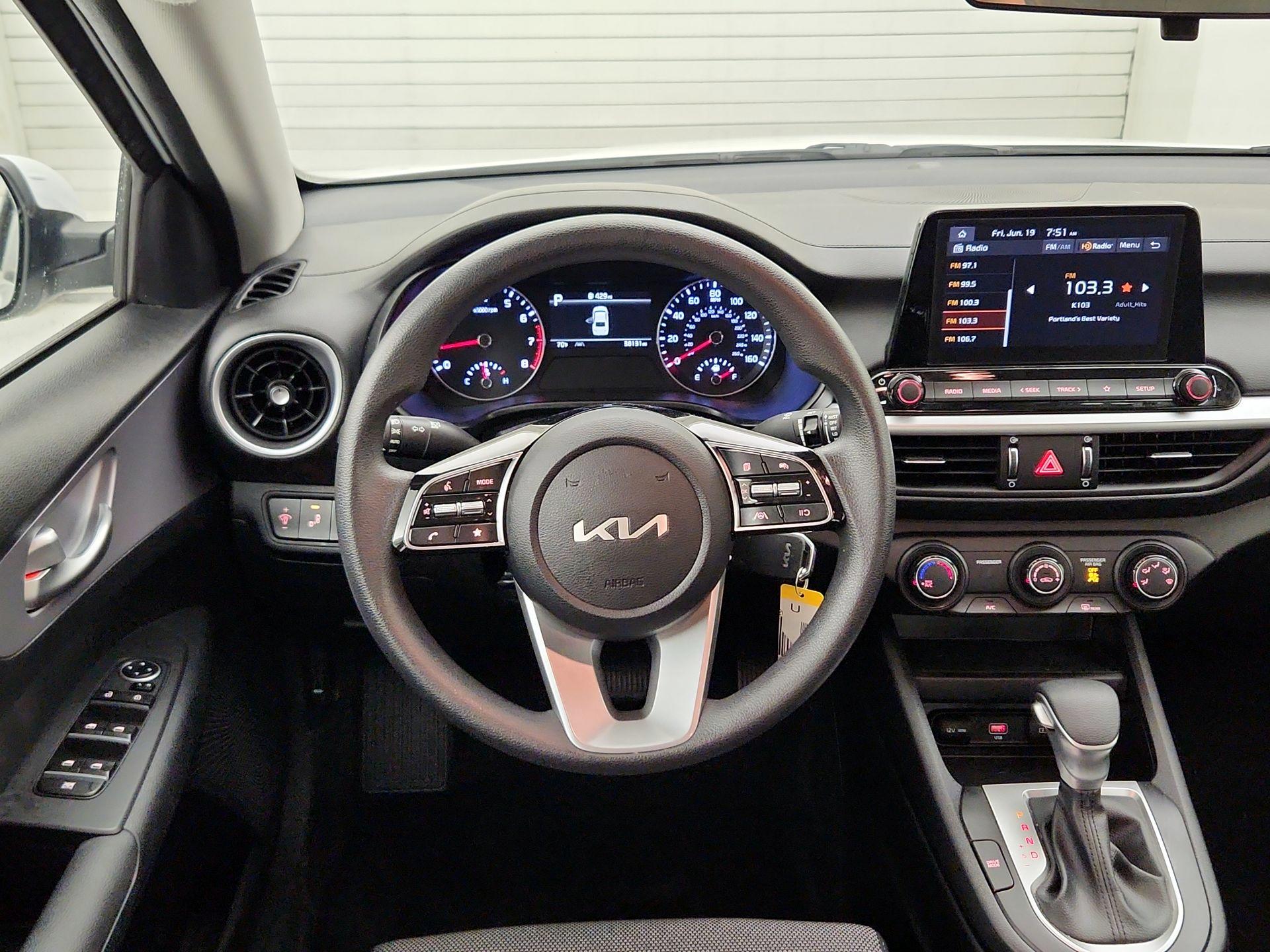 Thumbnail: 2024 Kia Forte - 10