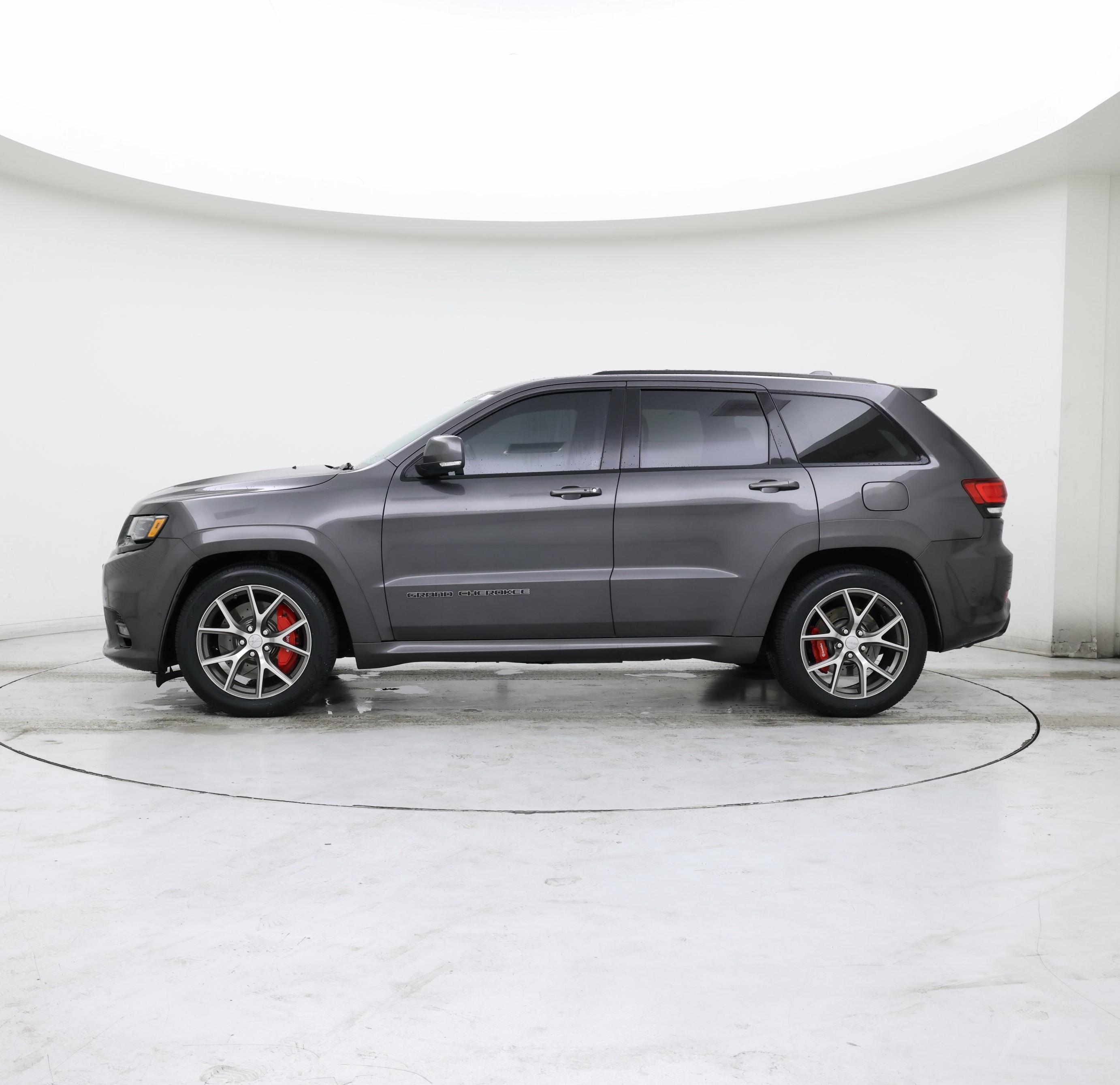 Thumbnail: 2017 Jeep Grand Cherokee - 3