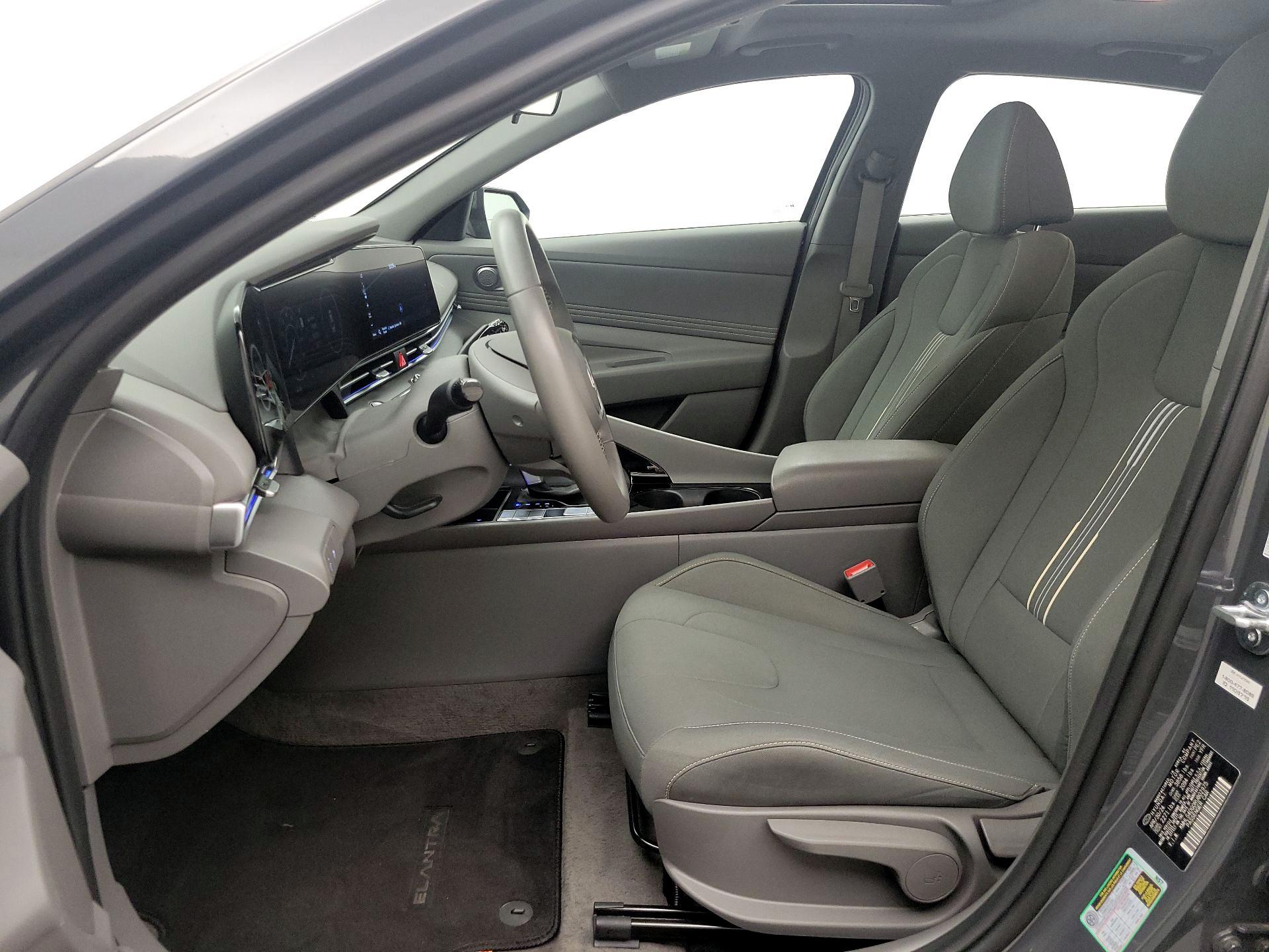 Thumbnail: 2024 Hyundai Elantra - 11