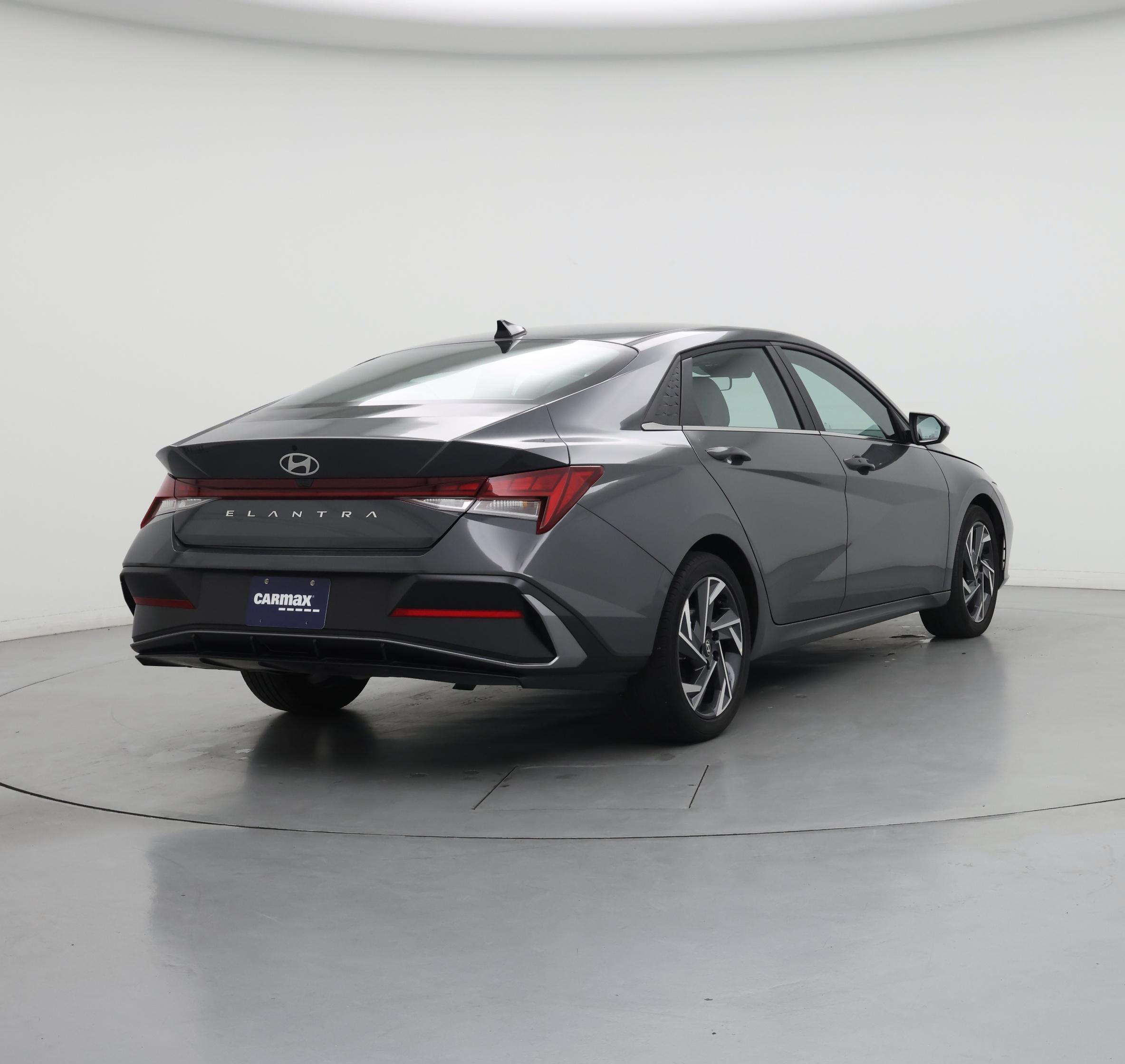Thumbnail: 2024 Hyundai Elantra - 8