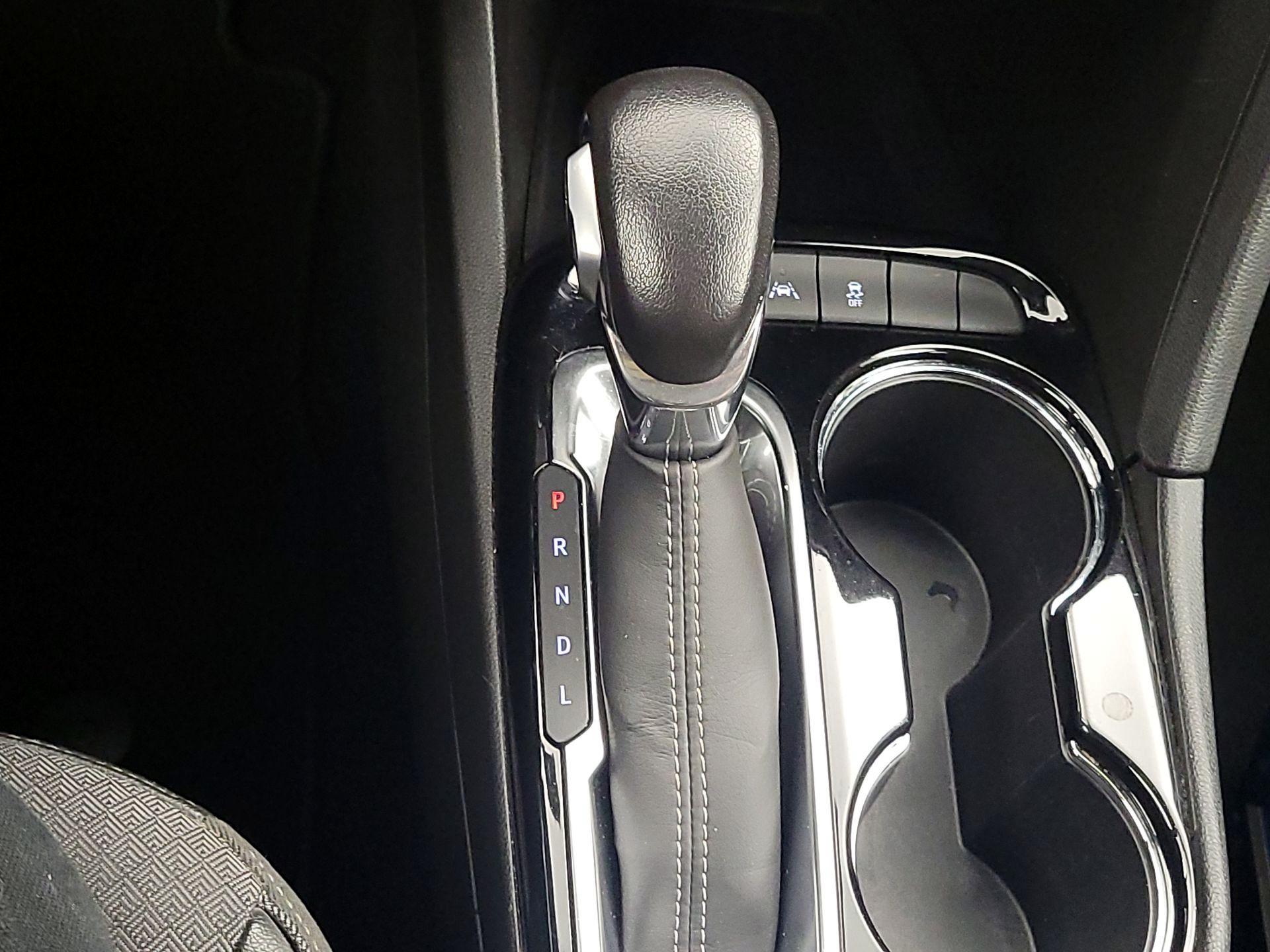 Thumbnail: 2022 Buick Encore GX - 18